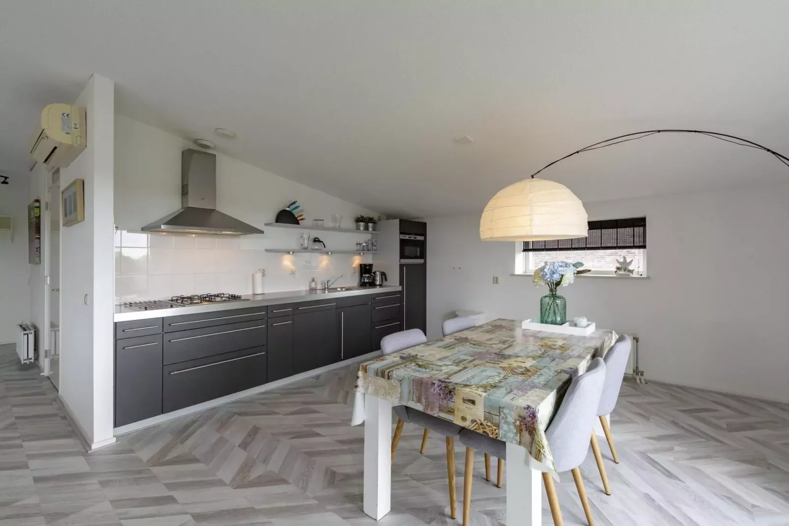 Strandleven 201-Dining room