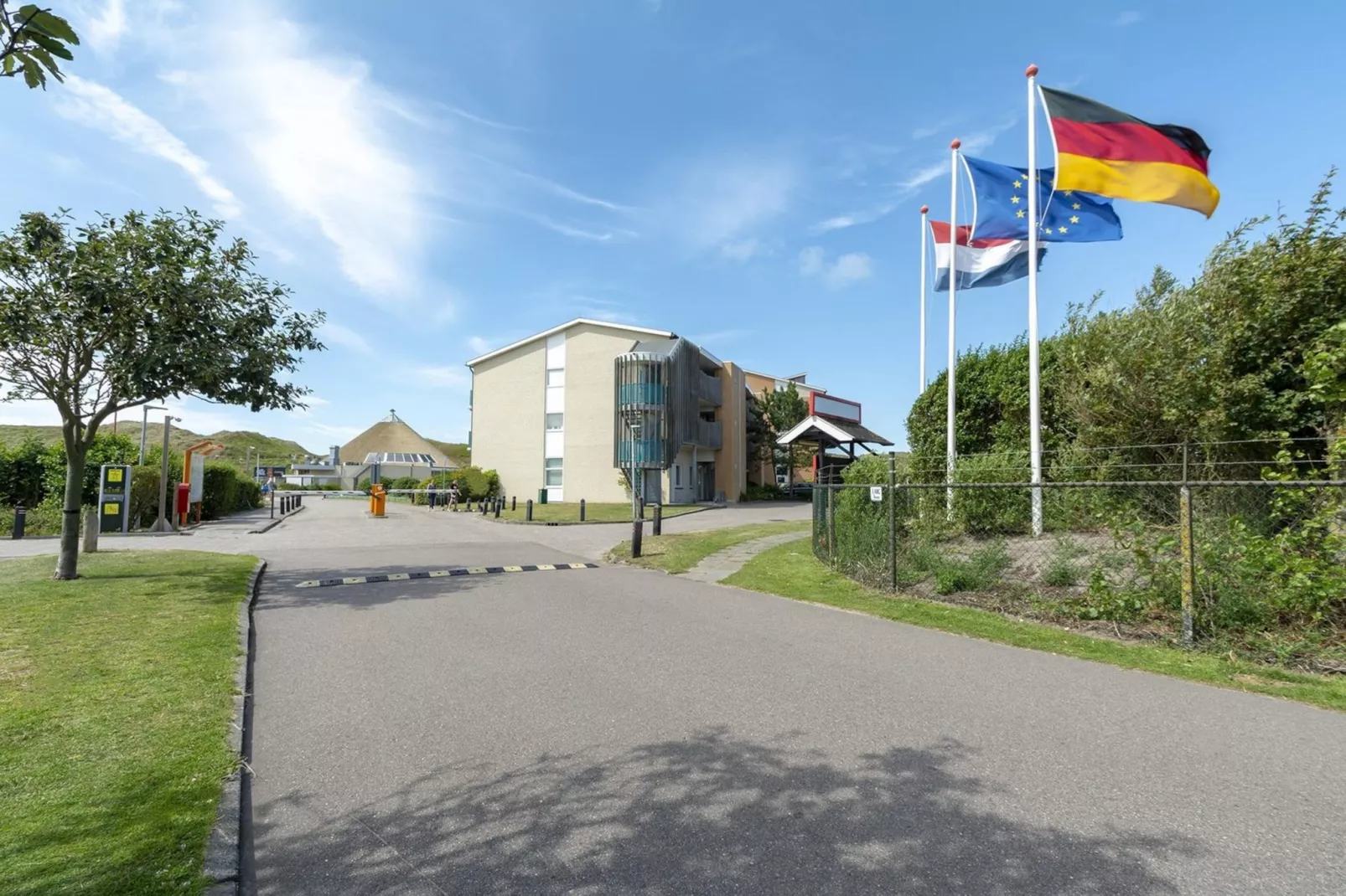Strandslag 189-Exterior summer