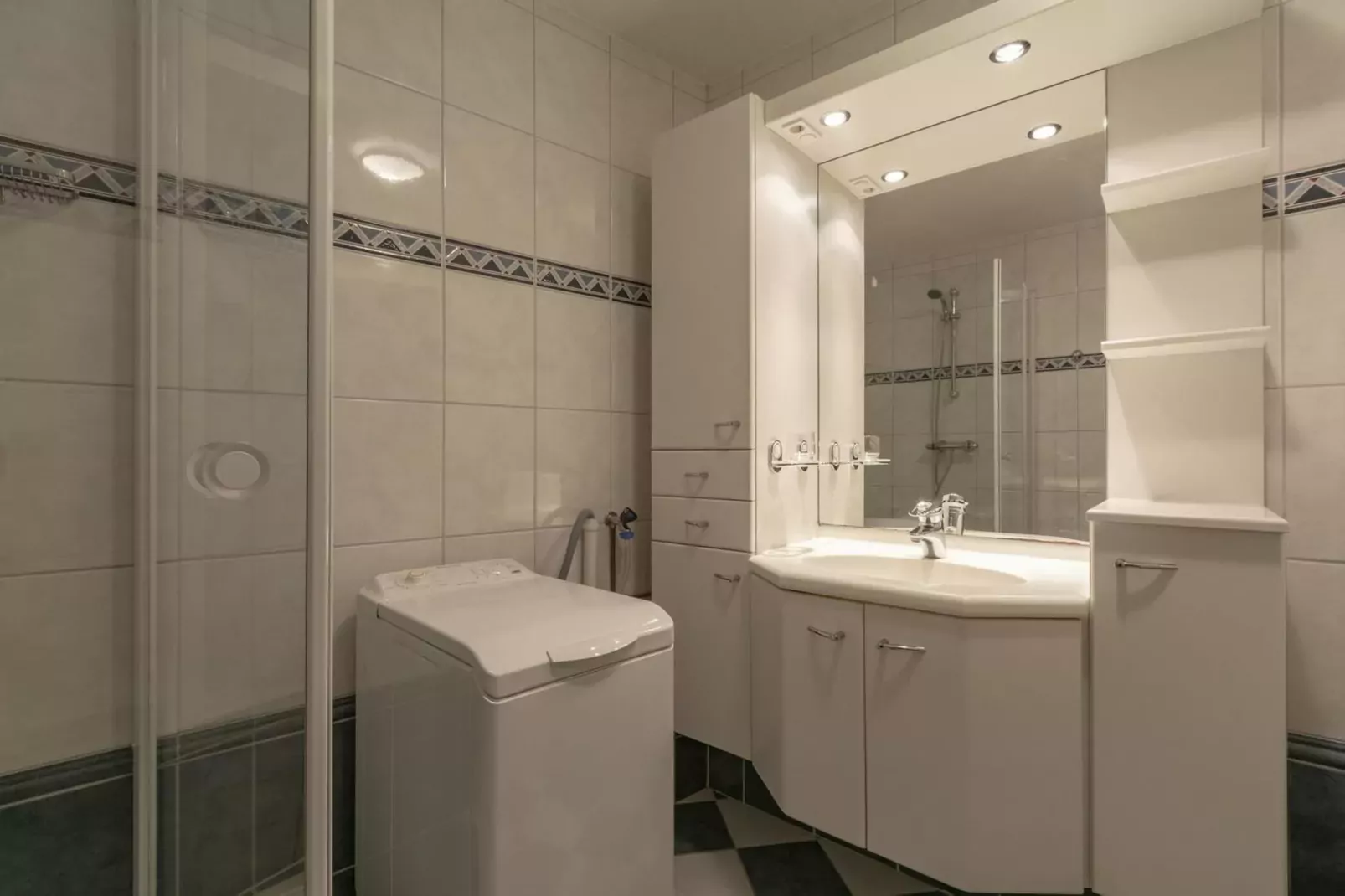 Wijde Blick 208-Bathroom