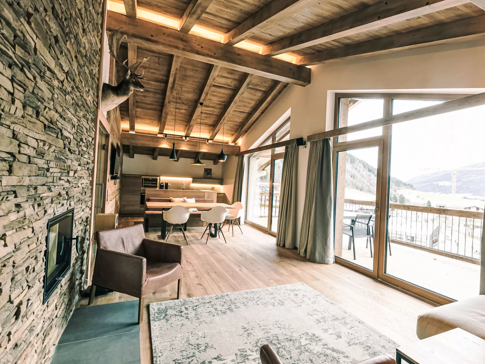 Venediger Lodge-Inside