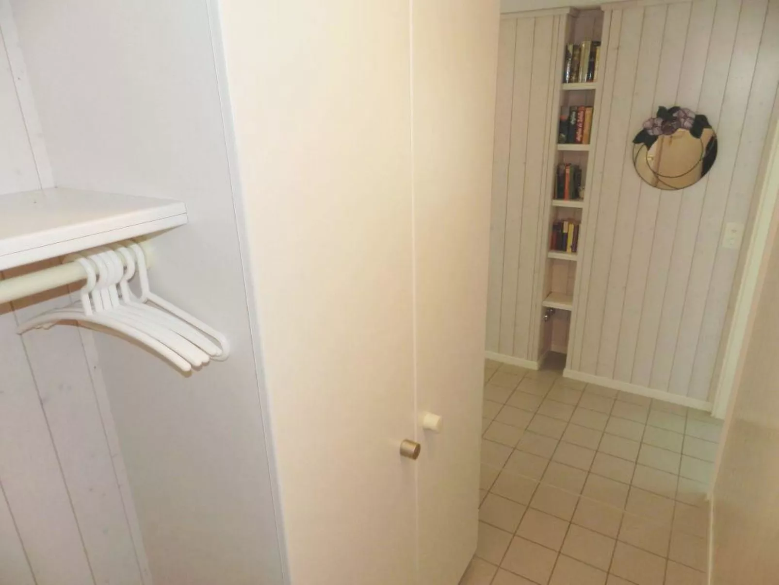 Monique Nr. 14-Inside