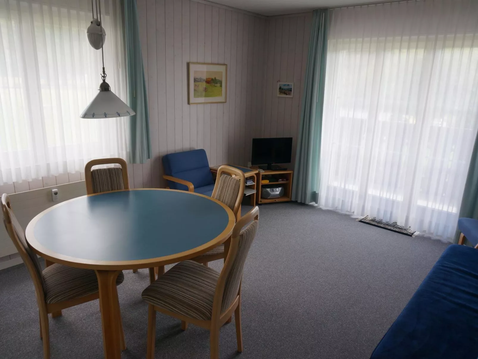 Monique Nr. 14-Inside