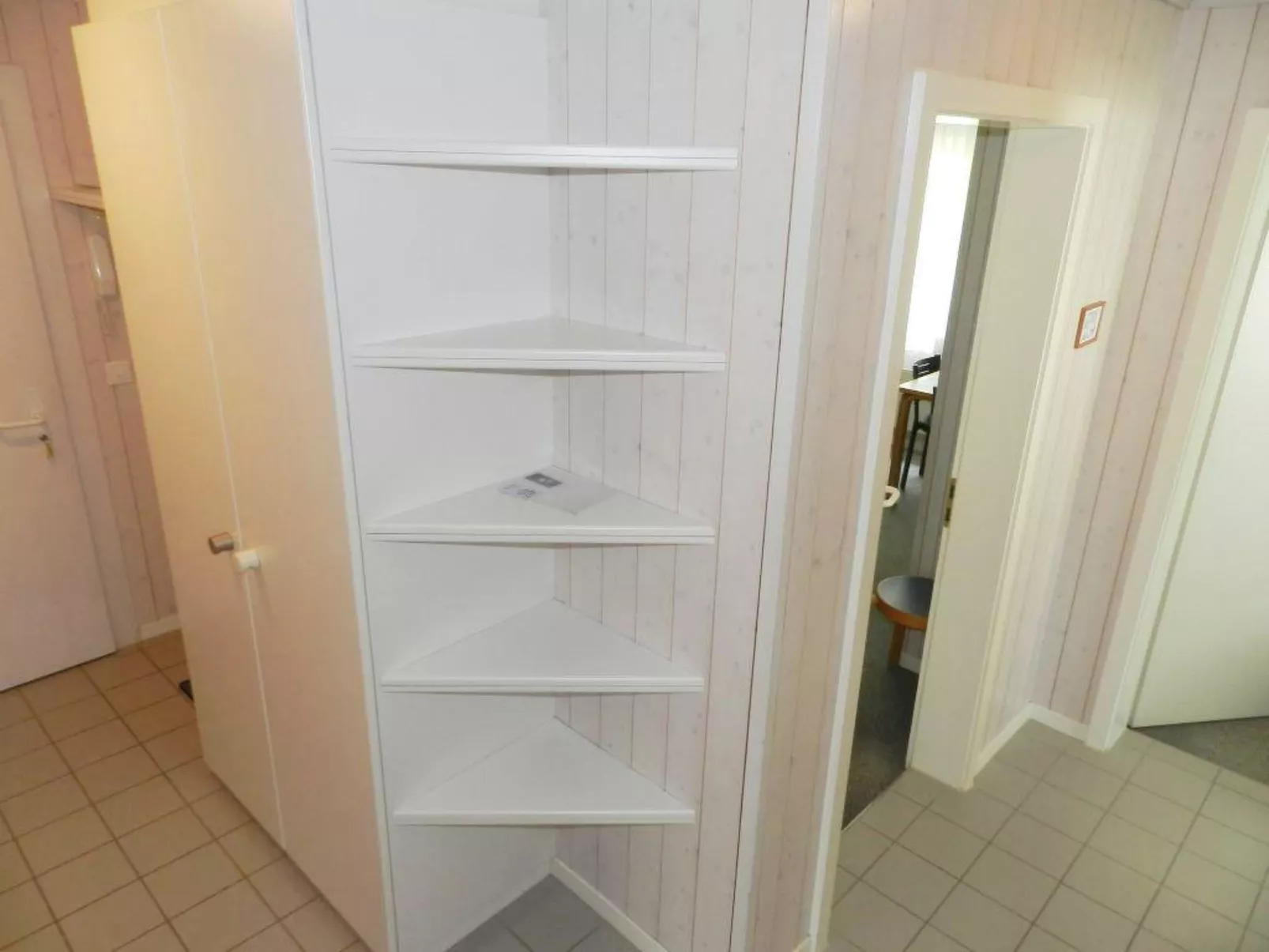 Monique Nr. 14-Inside