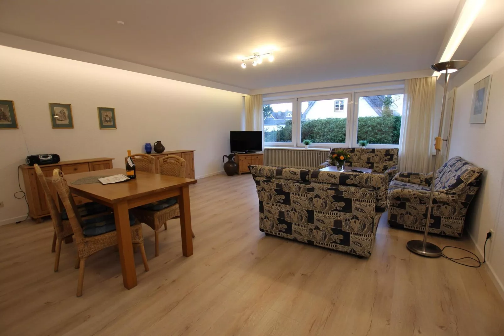 Apartementhaus Ulrike Wohnung 3 - Westerland-Dining room