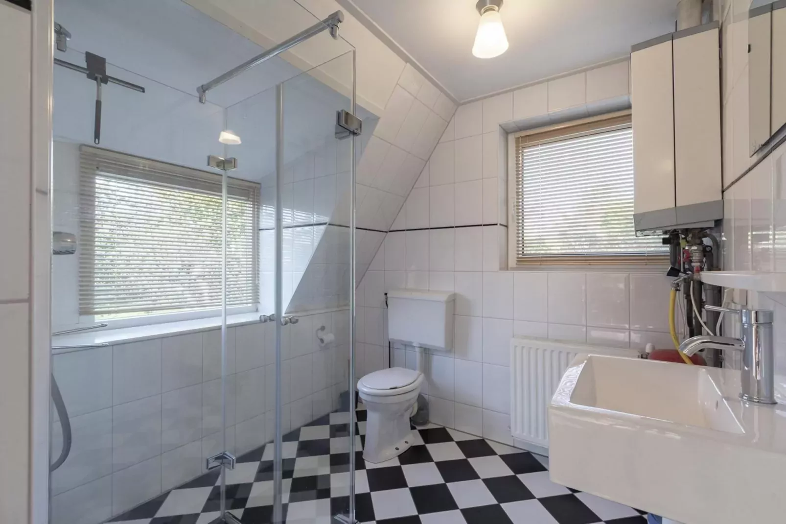Sandepark 93-Bathroom