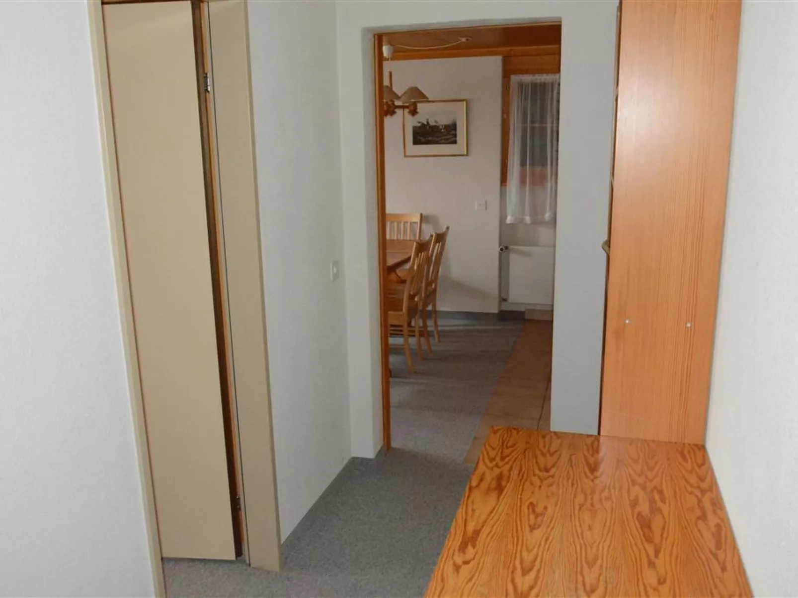 Mireille Nr. 4-Inside
