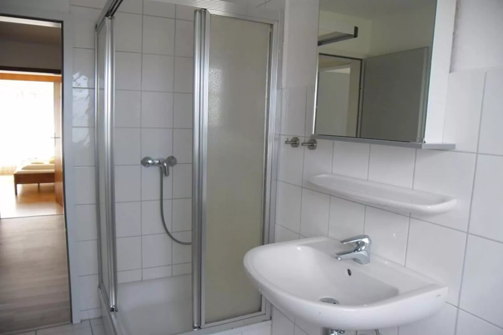 Apartementhaus Ursula Wohnung 17 - Westerland-Bathroom