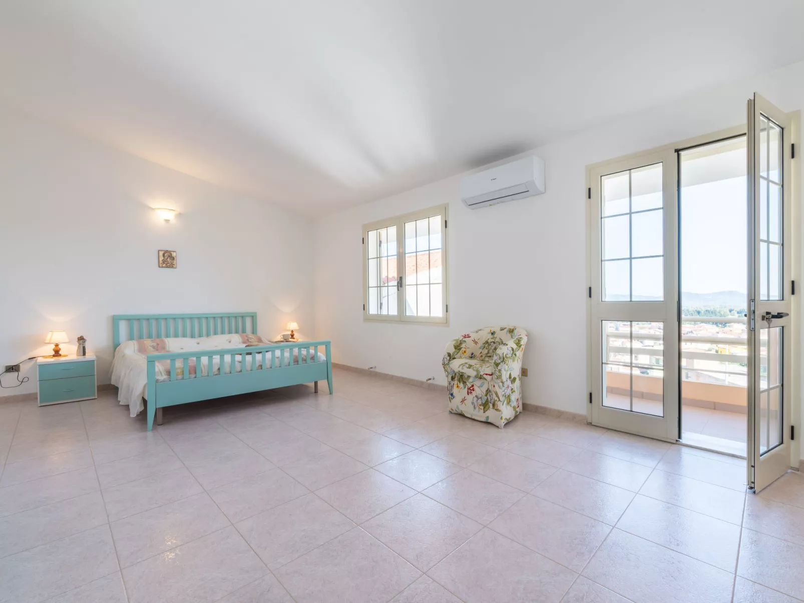 Casa Arangiu 2-Inside