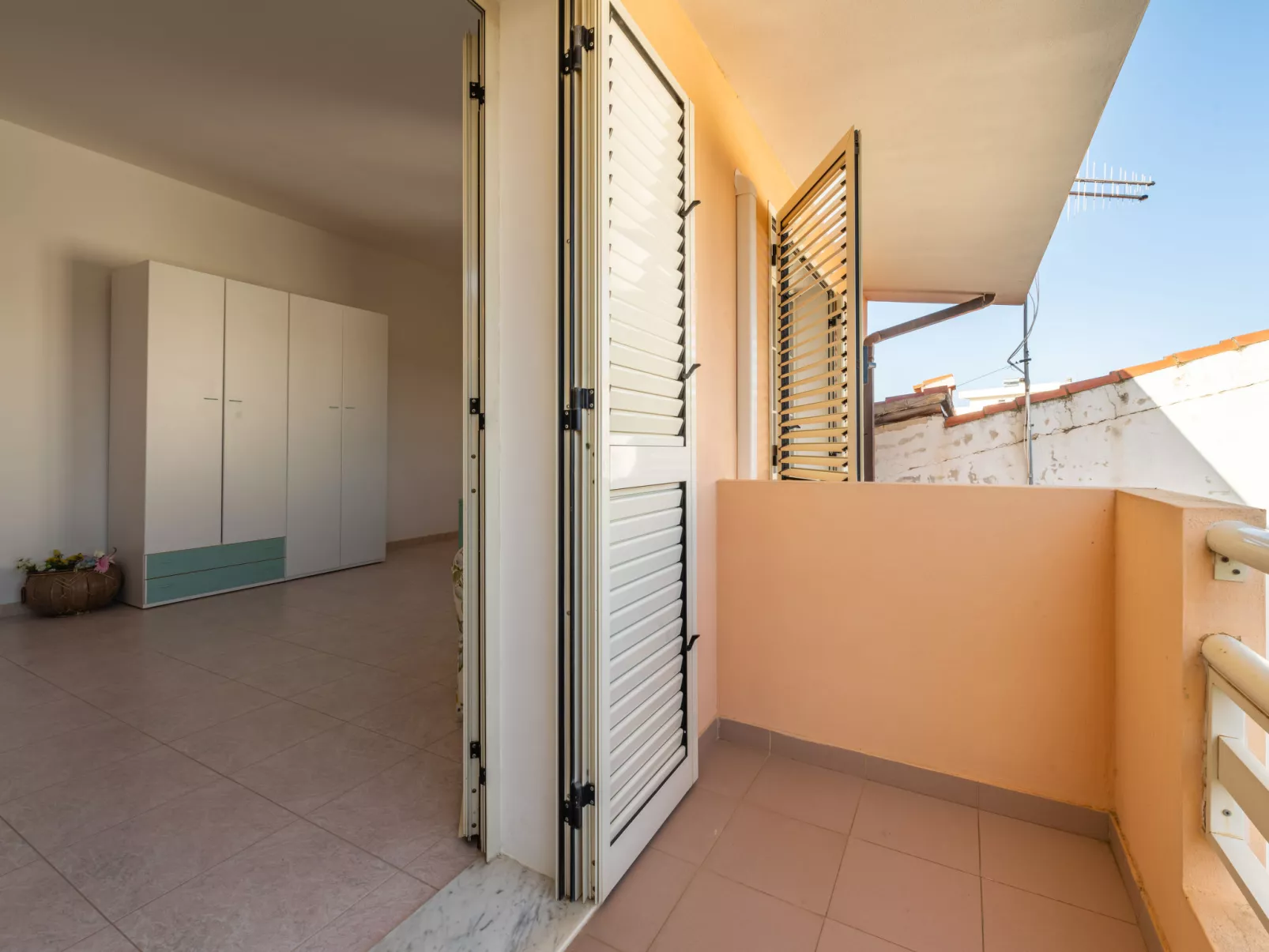 Casa Arangiu 2-Outside