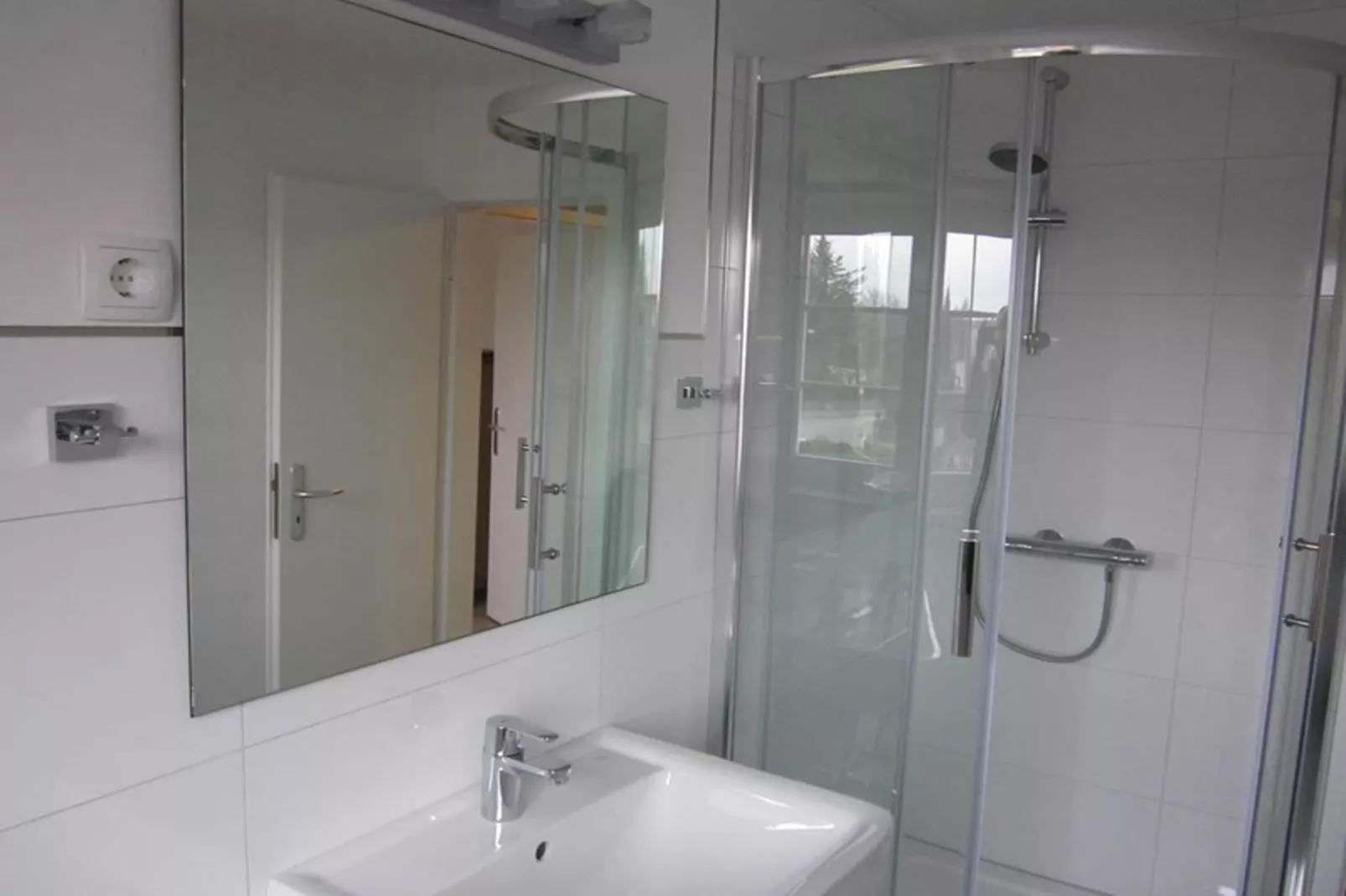 Apartementhaus Ursula Wohnung 16 - Westerland-Bathroom