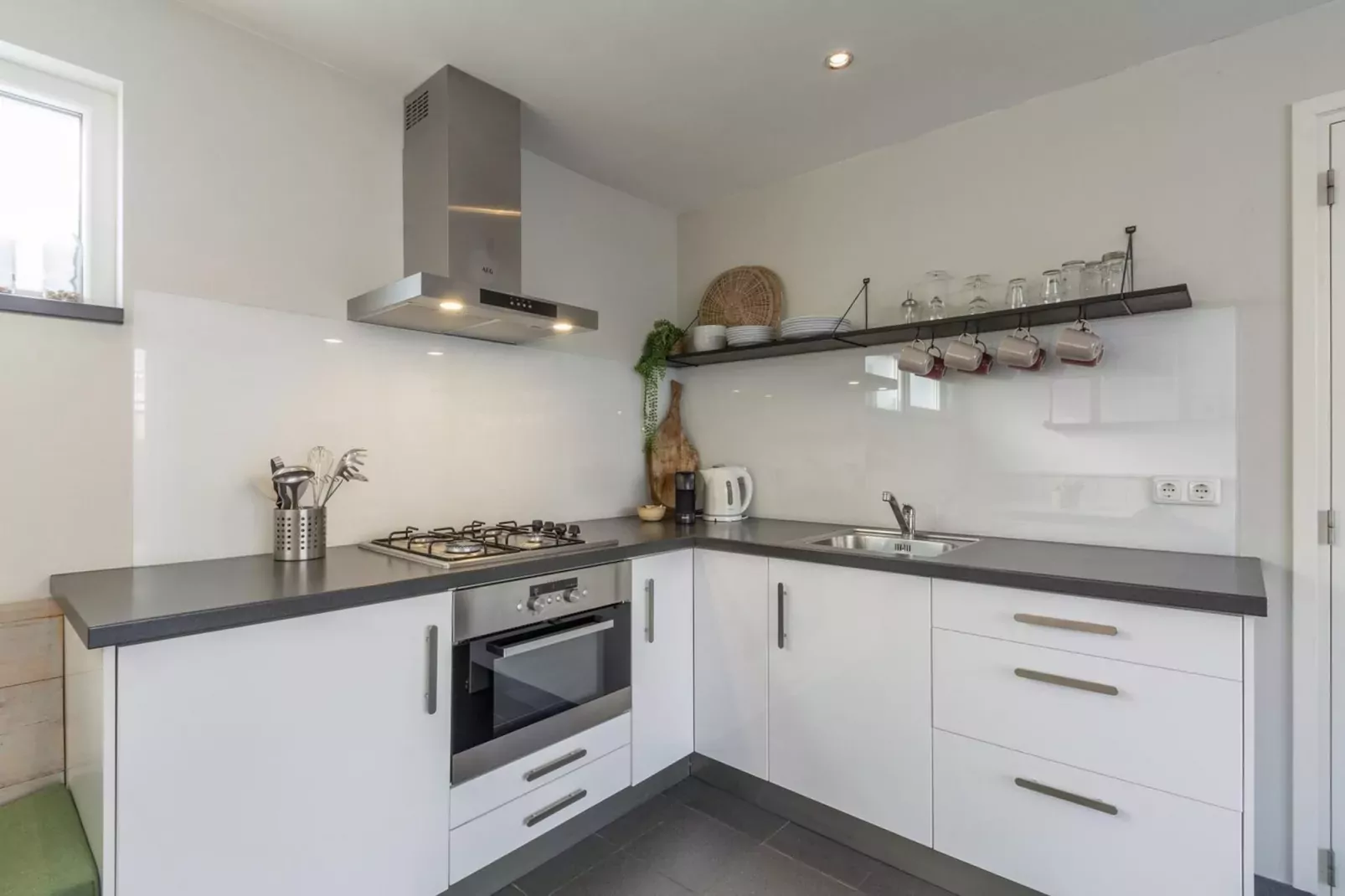 Duinroosweg 83-Kitchen