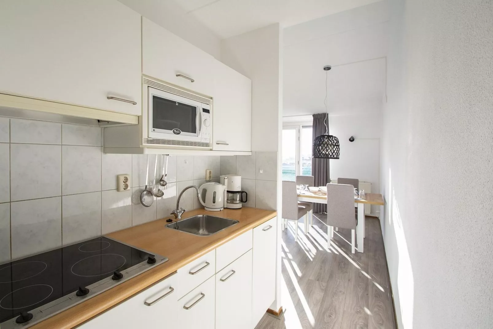 Strandslag 215-Kitchen