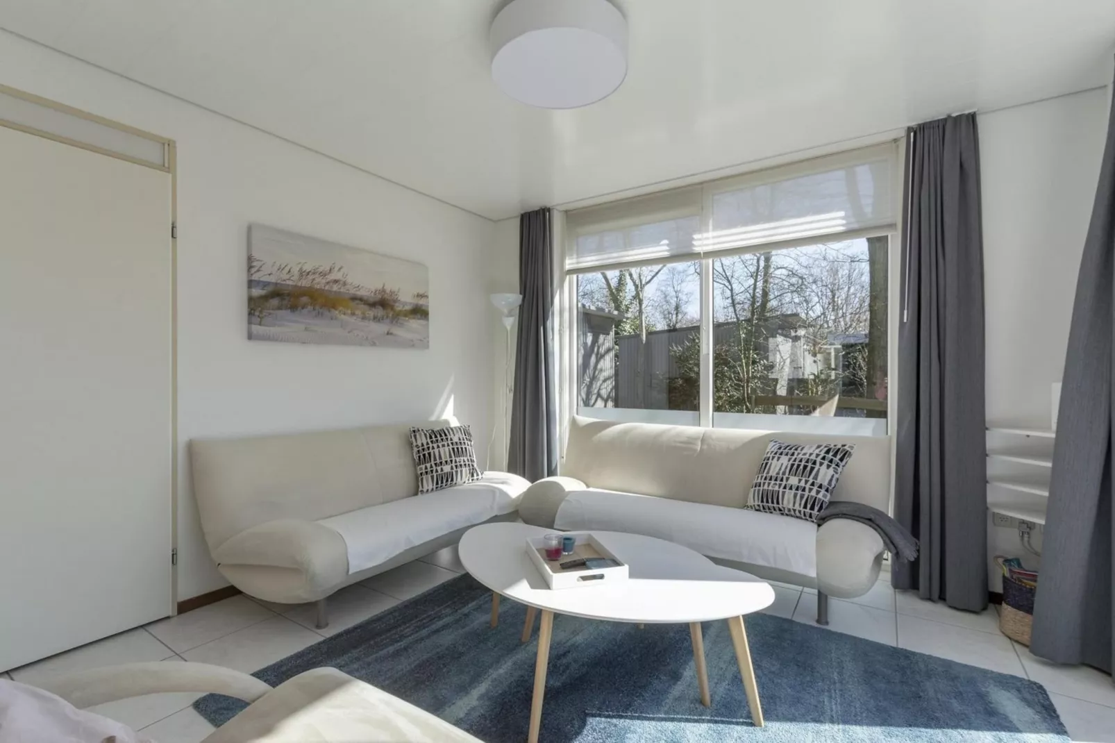 Campanula 52-Living room