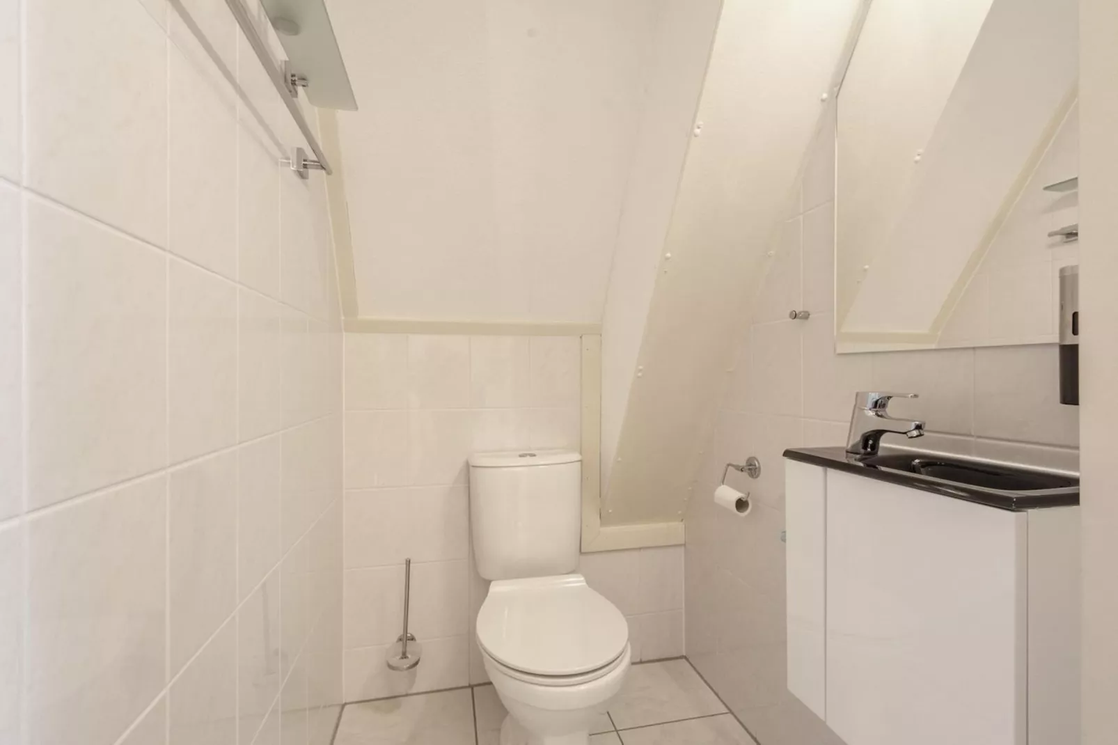 Campanula 52-Bathroom