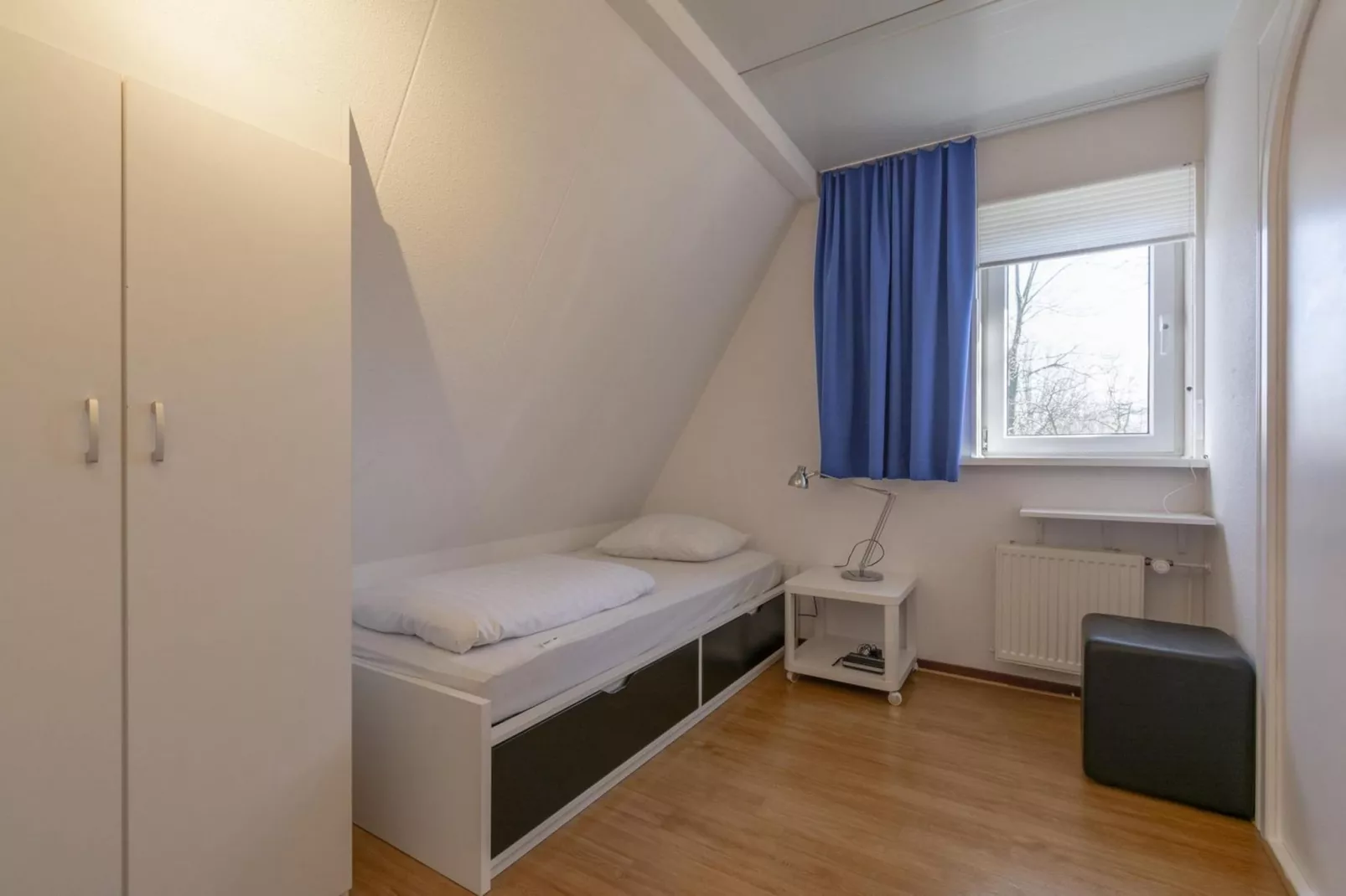 Campanula 52-Bedroom