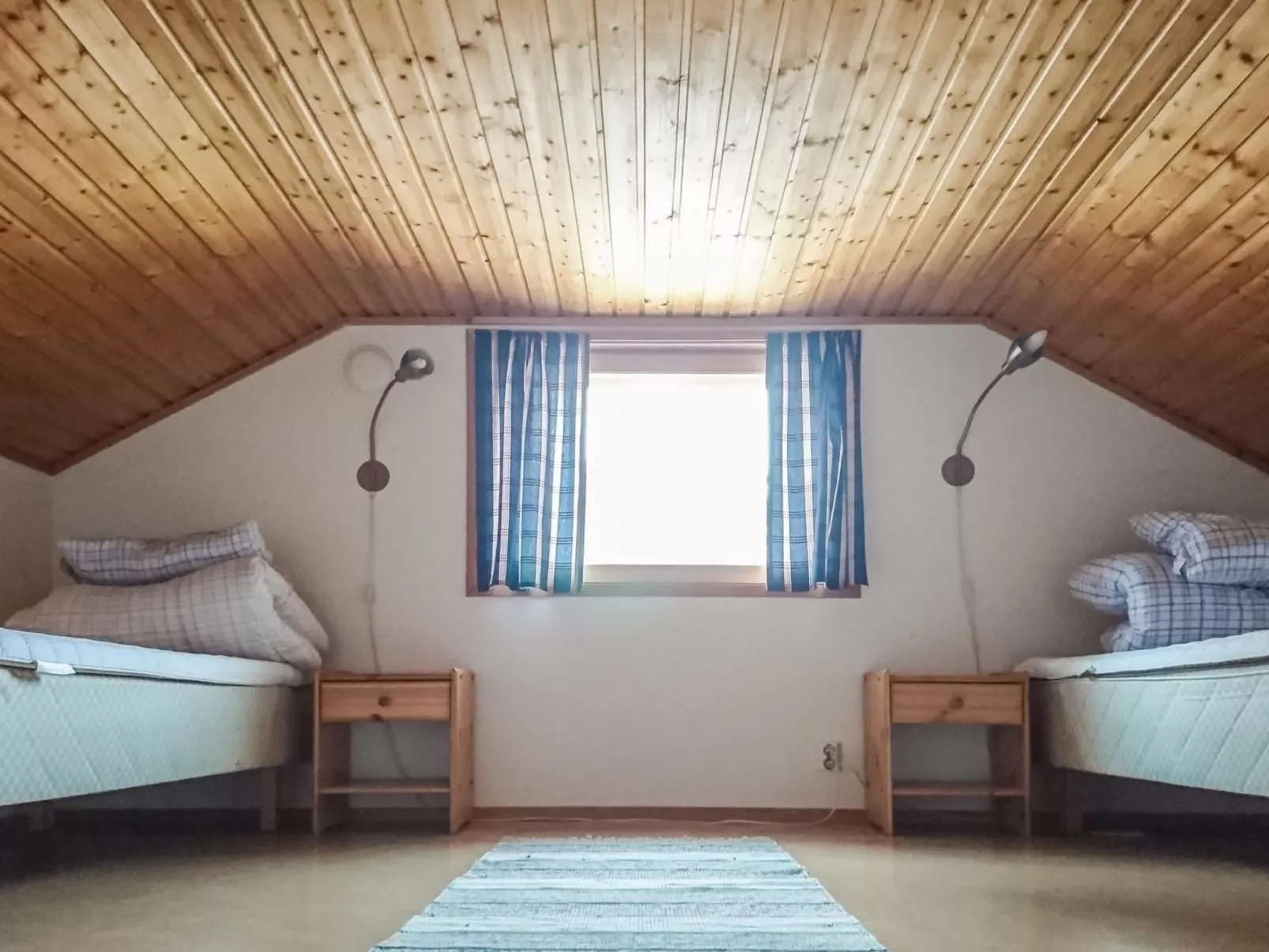 Merimetso 6-Inside