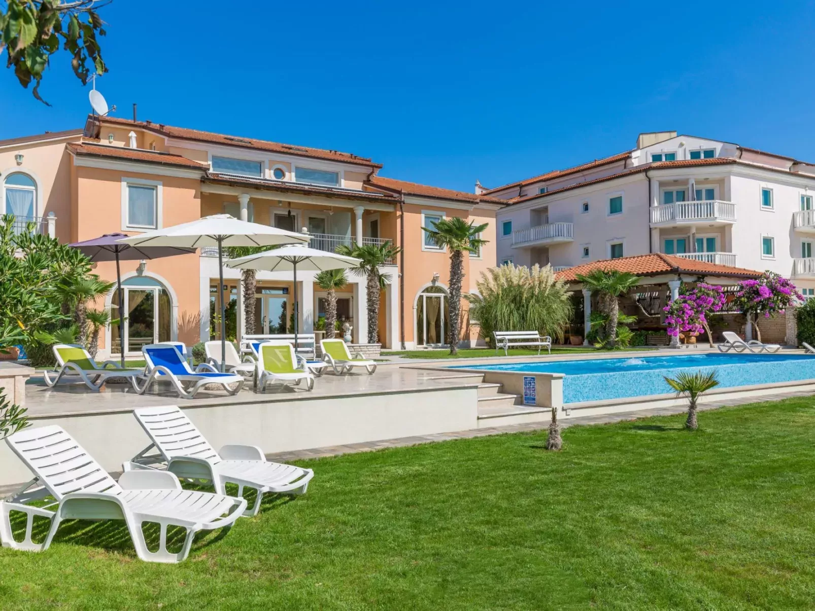 Villa Vizula-Dehors