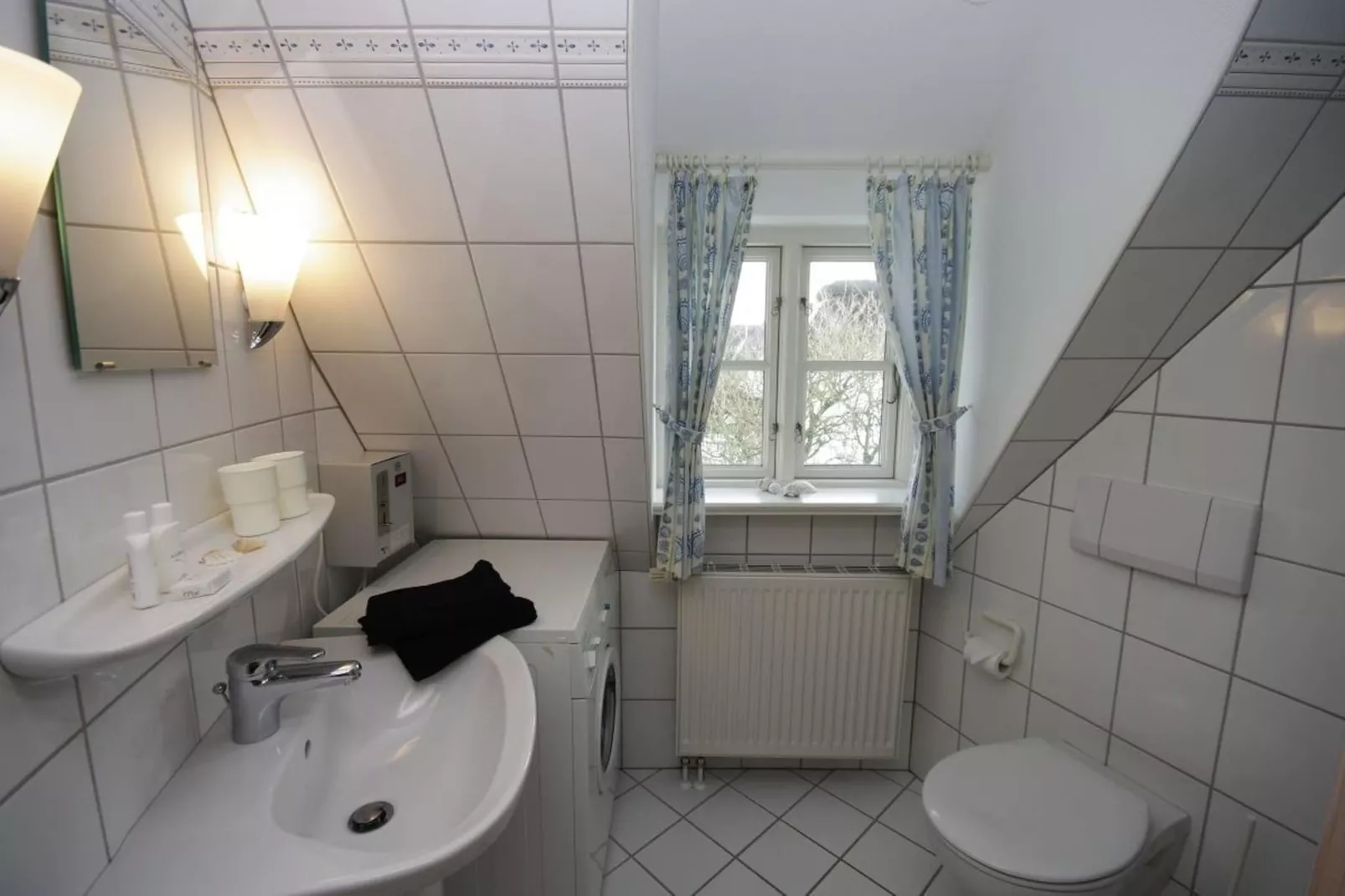 Doppelhaus in Oldsum - Haus 2-Bathroom