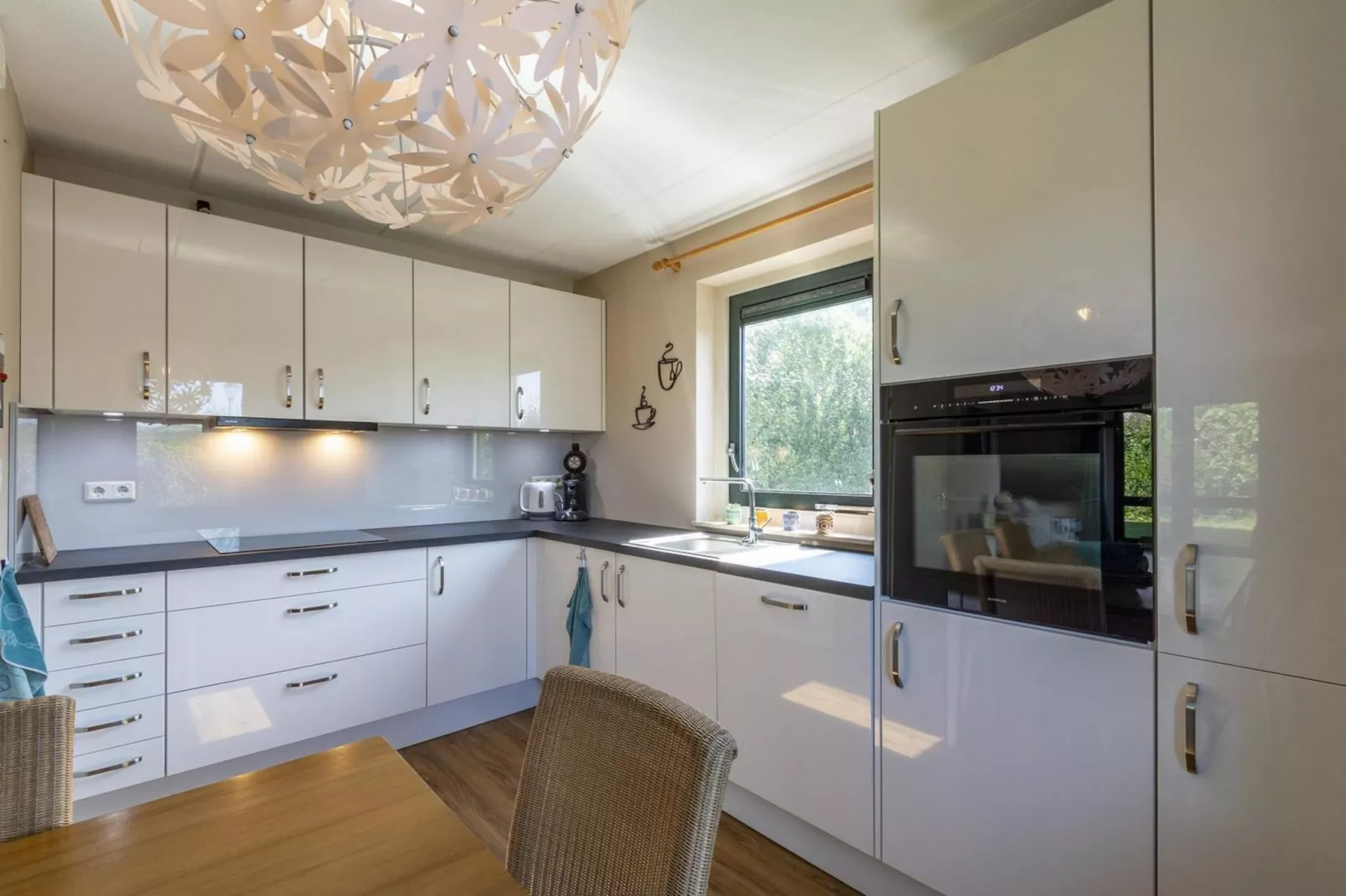 Duynopgangh 47-Kitchen