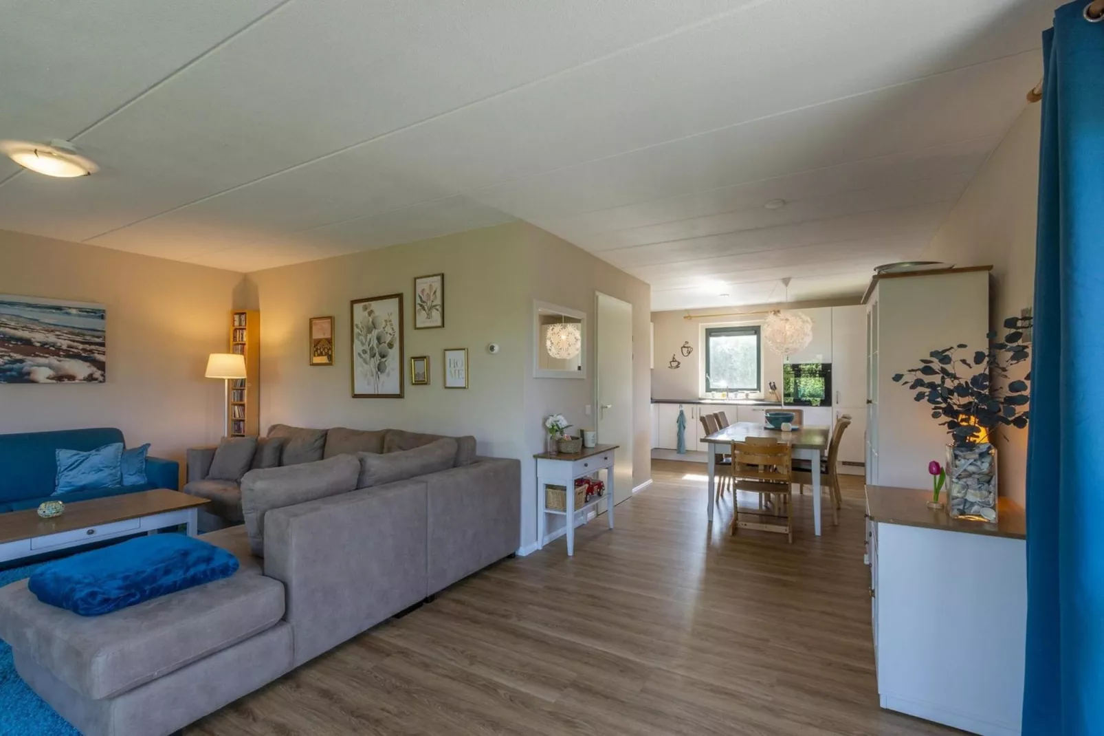 Duynopgangh 47-Living room