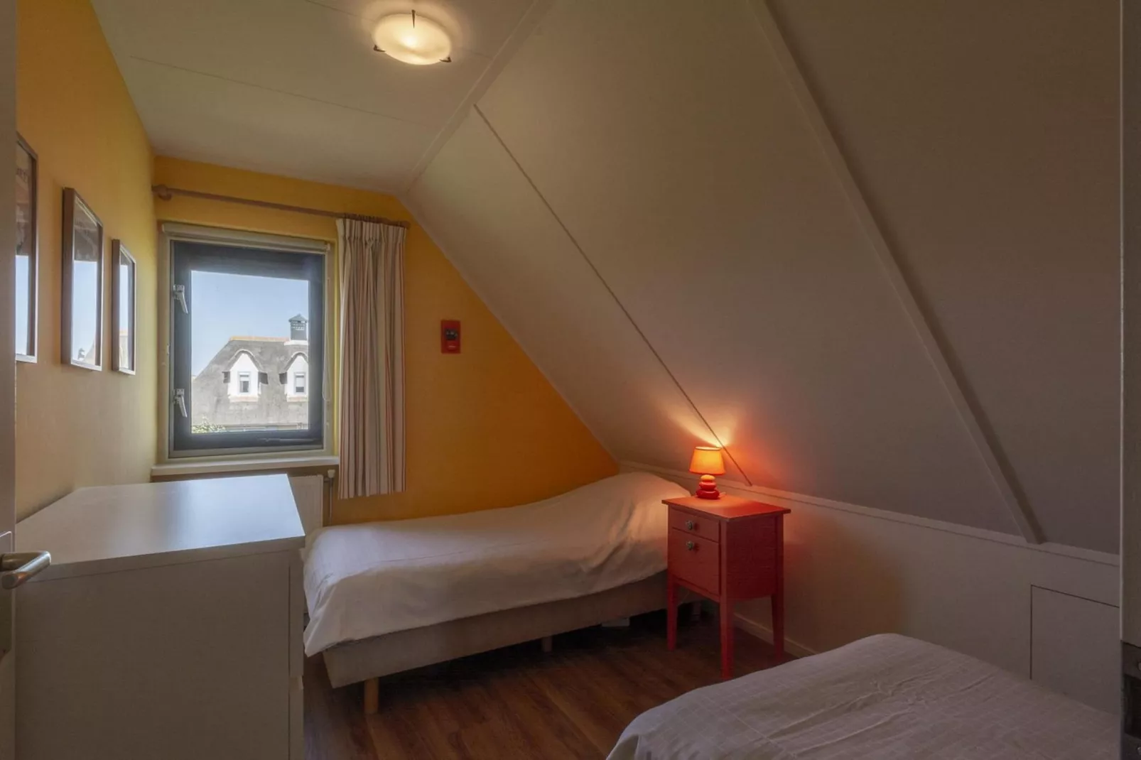 Duynopgangh 47-Bedroom