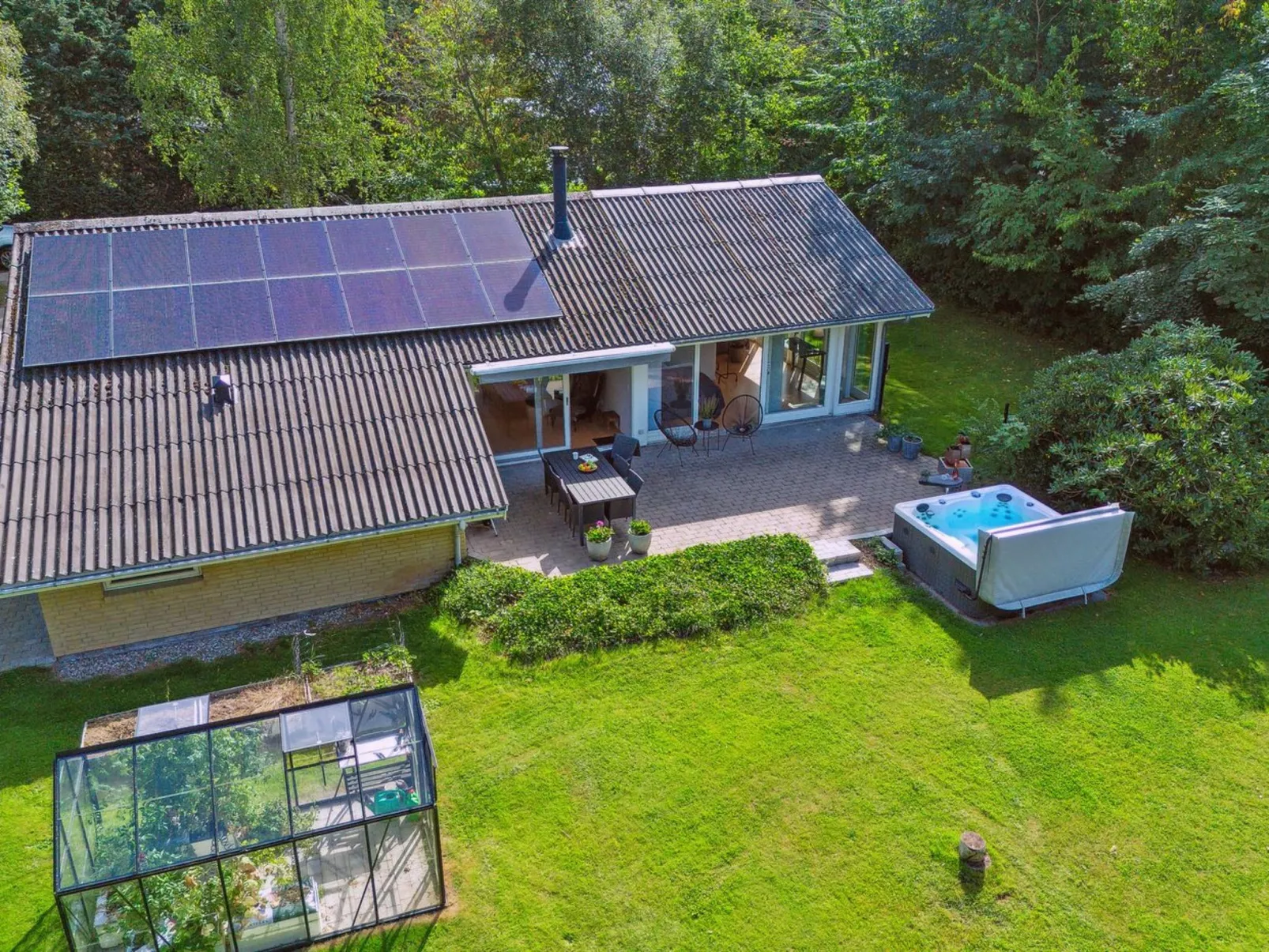 "Hjalmine" - 1.4km from the sea-Draußen