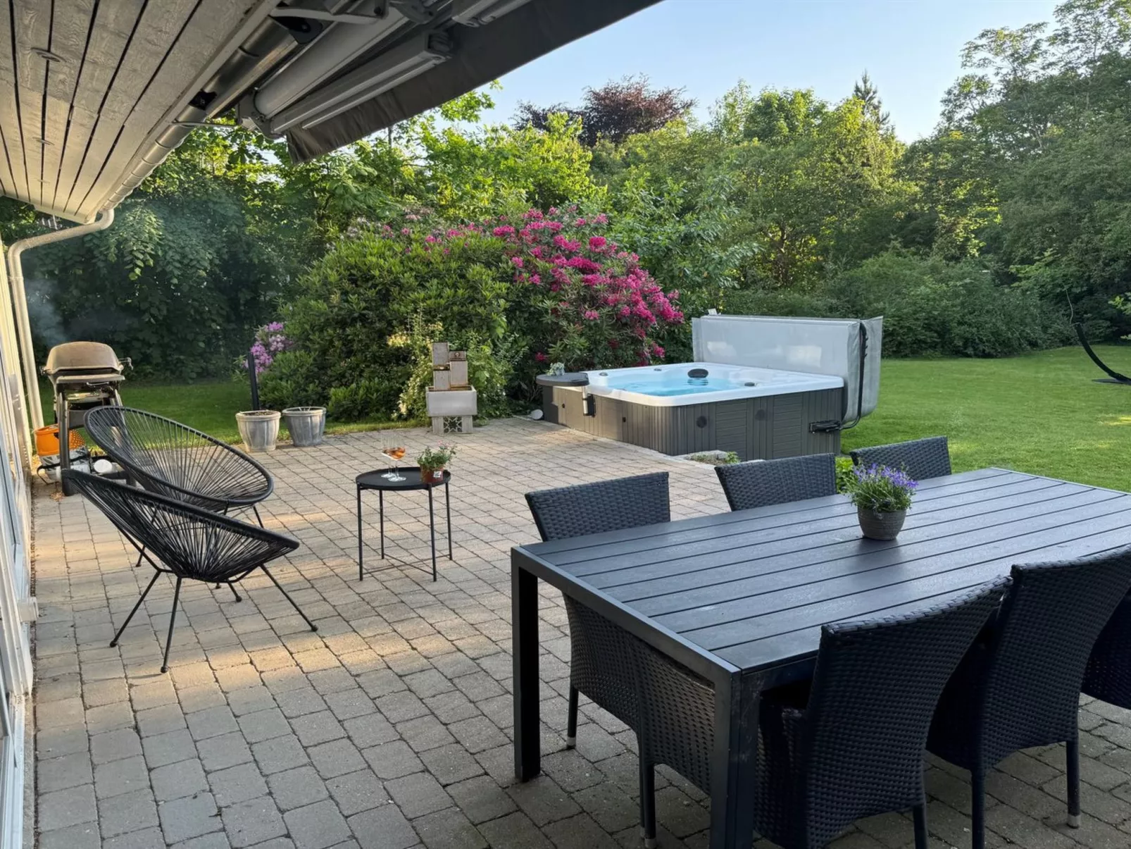 "Hjalmine" - 1.4km from the sea-Draußen