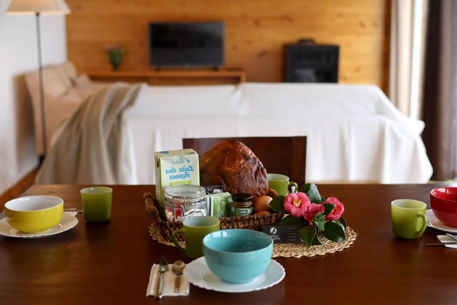 Holiday Apartment in Santo Amaro  // Apt T1-Dining room