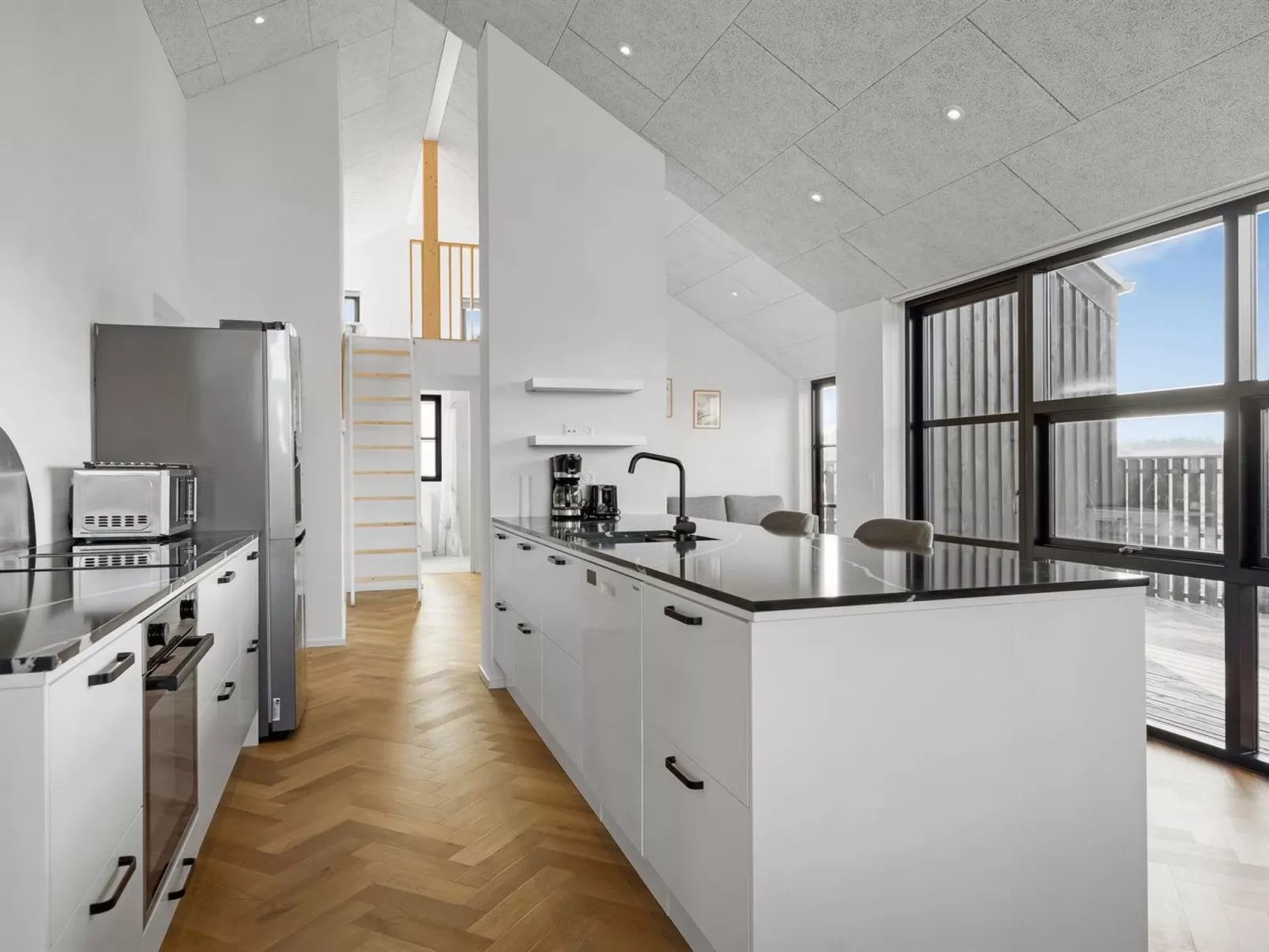 "Nelie" - 1.2km from the sea-Inside