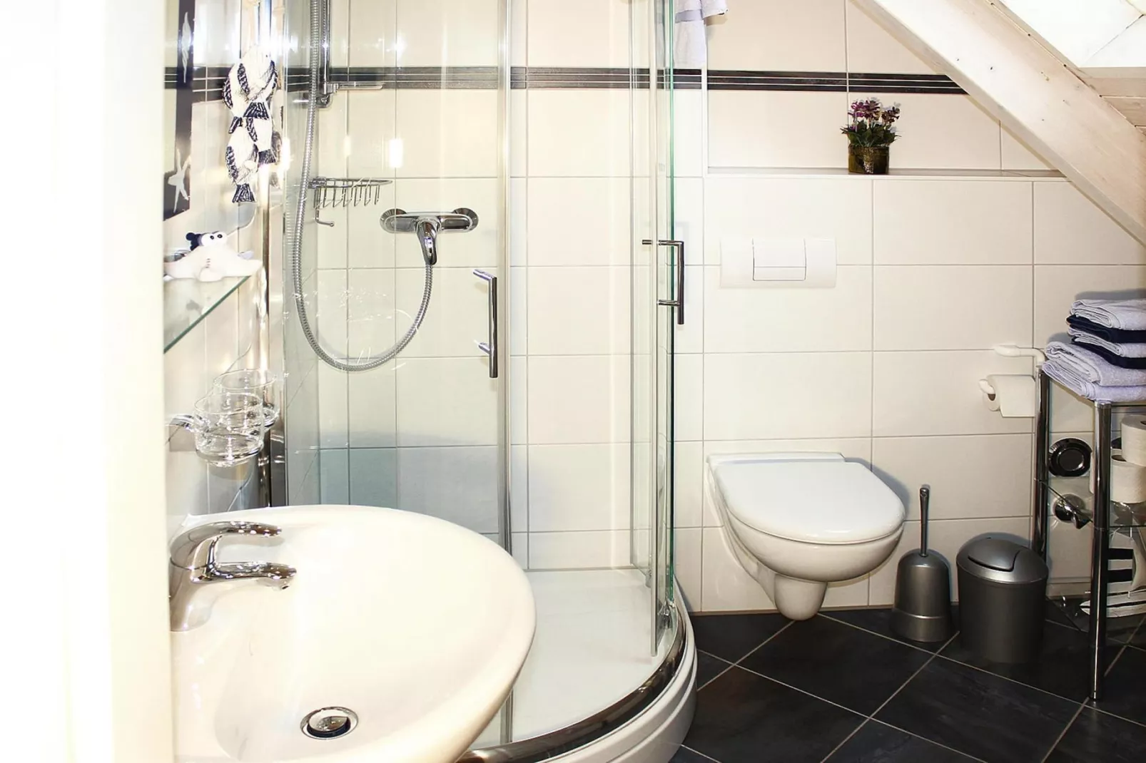 Museumshof / Typ 3 / EG oder 1 OG oder 2 OG / 48 qm / 3 Pers-Salle de bain