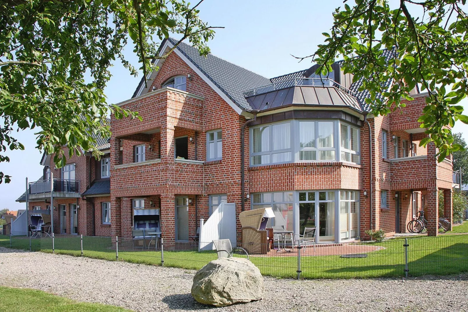 Museumshof / Typ 3 / EG oder 1 OG oder 2 OG / 48 qm / 3 Pers-Extérieur été