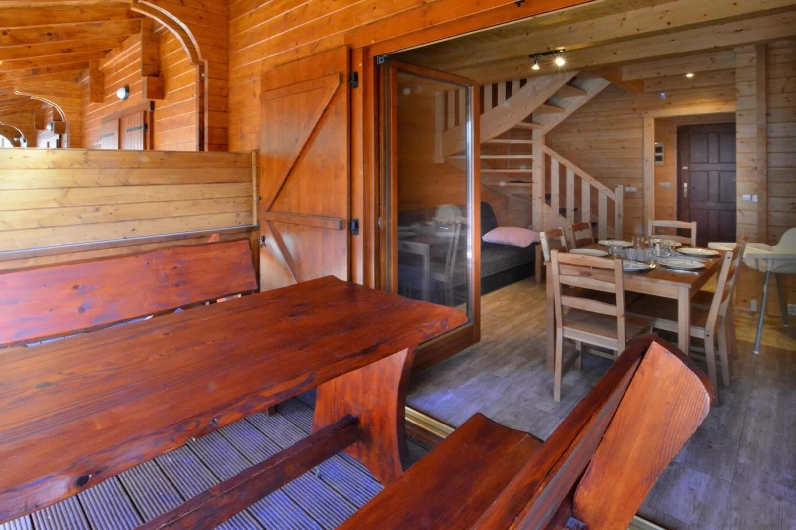 Domki letniskowe dla max 6 osób Sianożęty-Terrace balcony