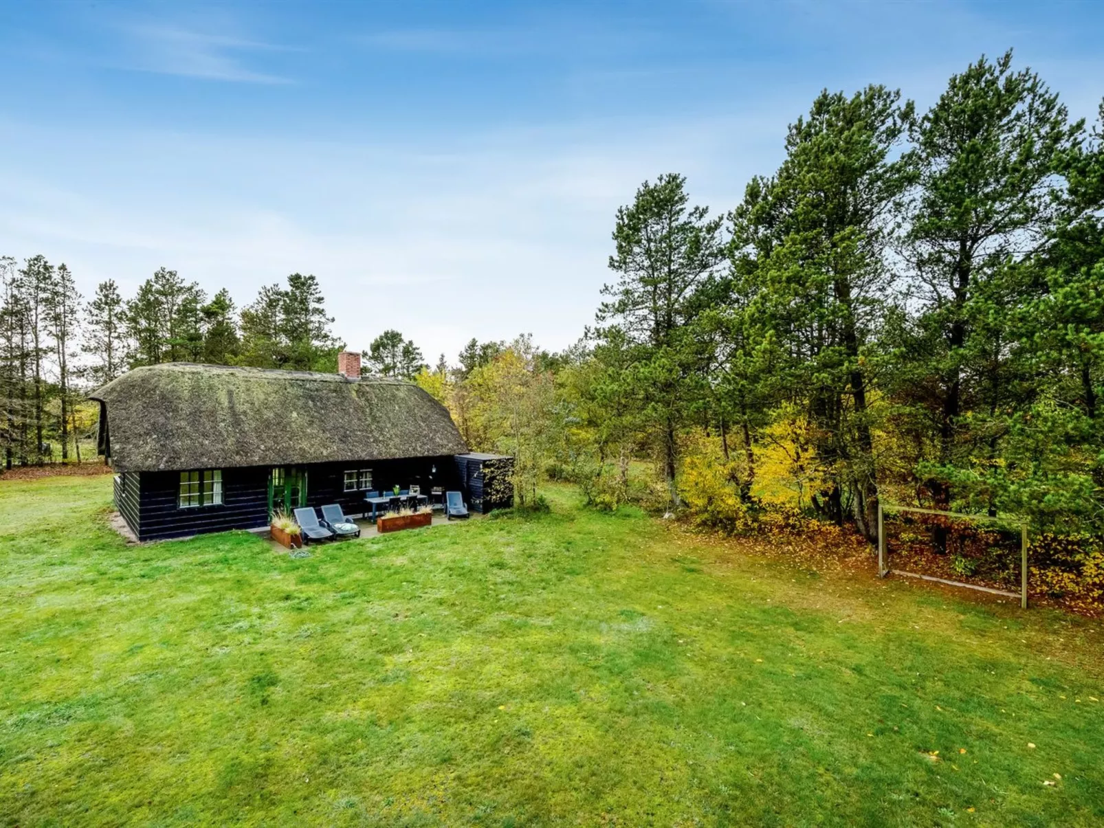 "Matilda" - 1.6km from the sea-Outside