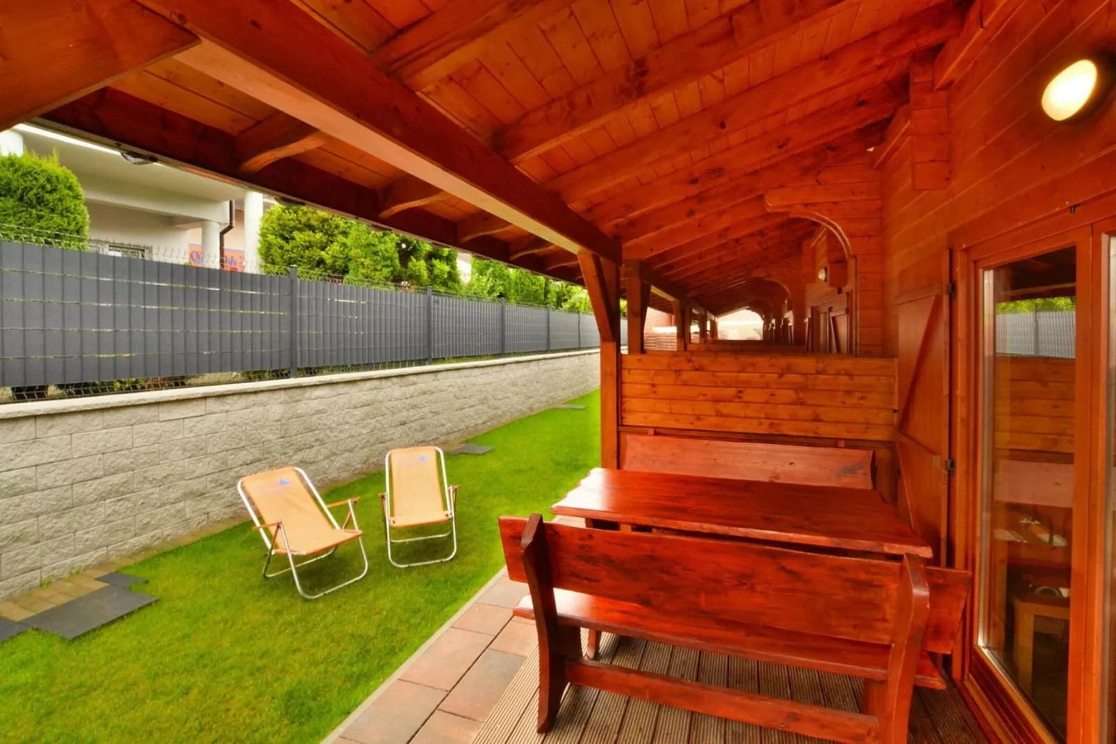 Domki letniskowe dla max 6 osób Sianożęty-Terrace balcony
