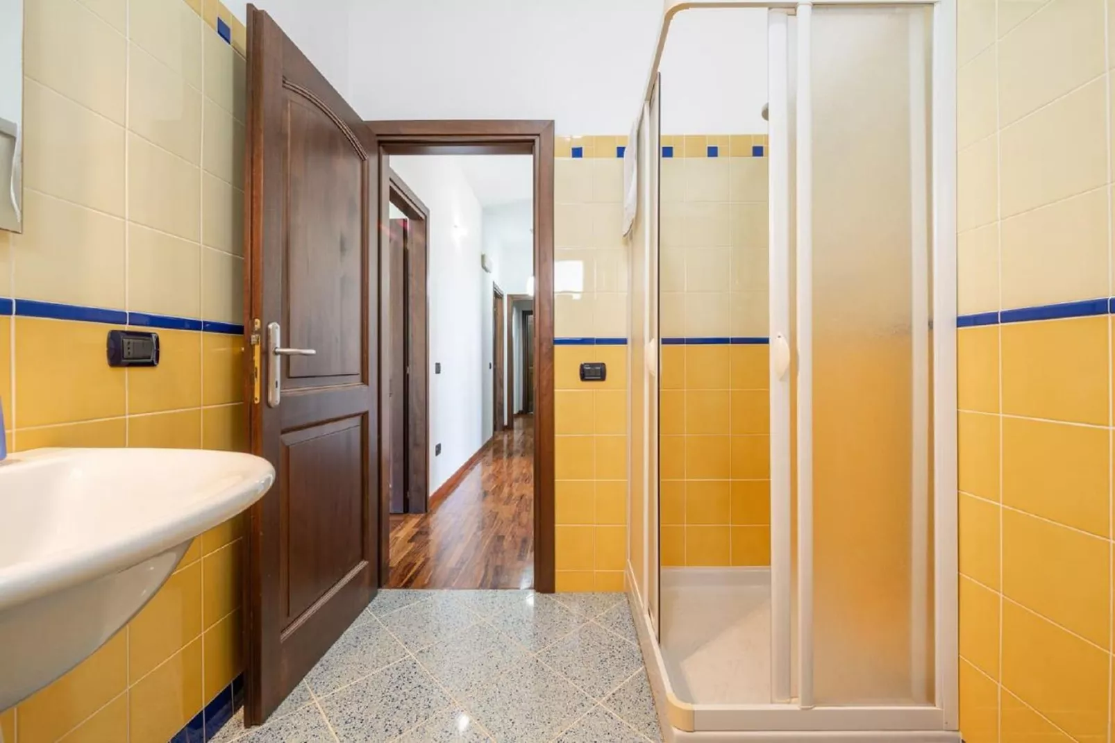 CASA PETRA DE BUSCA-Bathroom