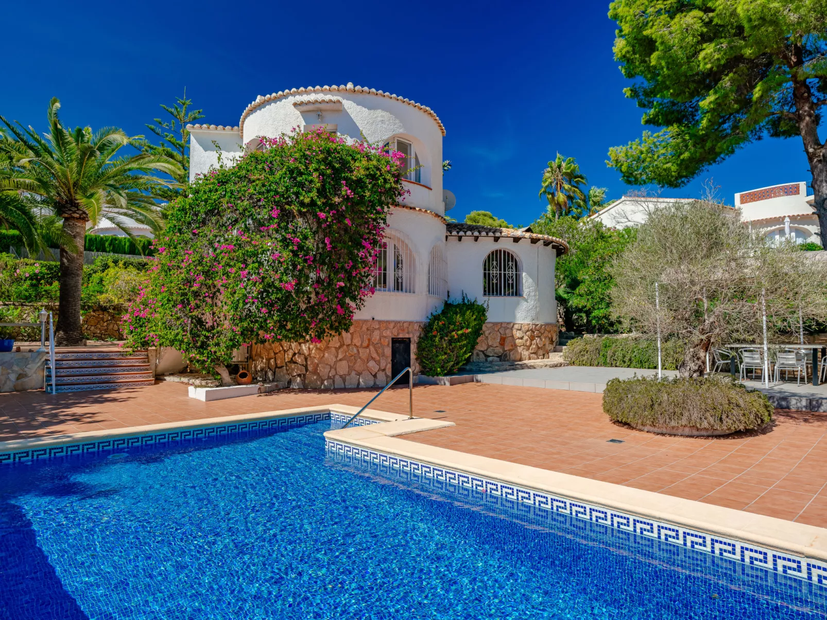 Villa Alto-Outside