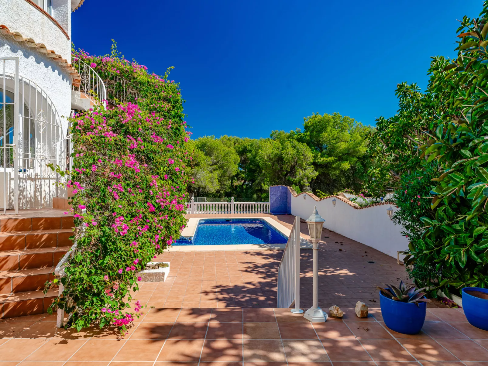 Villa Alto-Outside