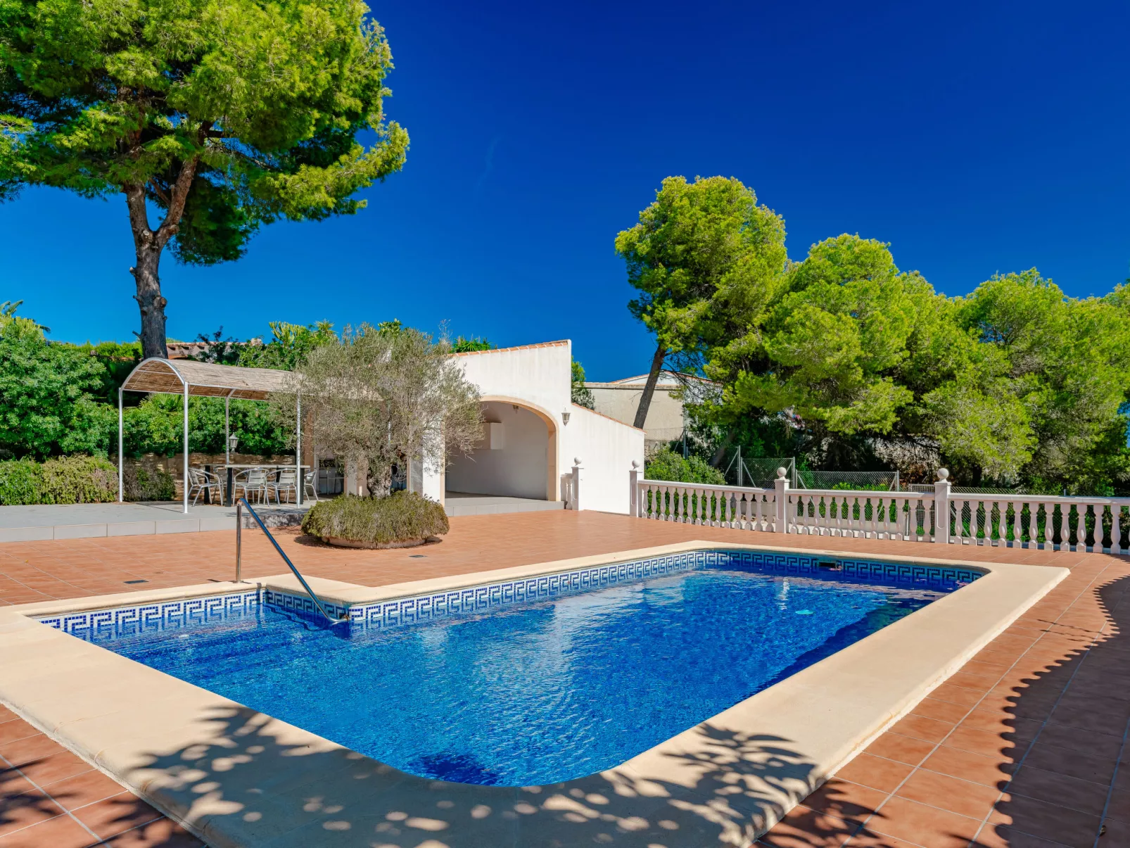 Villa Alto-Outside