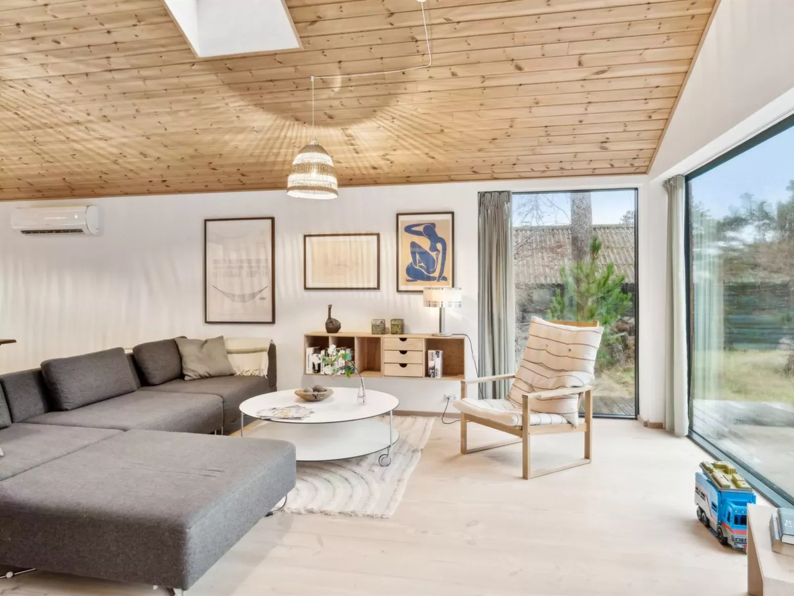 "Dagino" - 200m from the sea-Drinnen