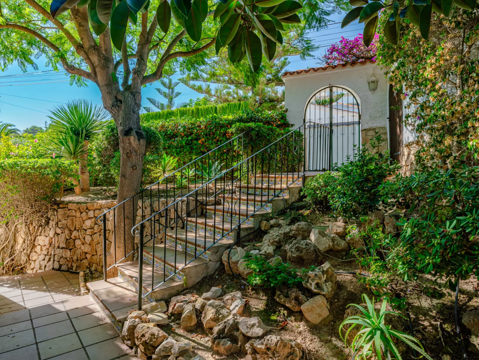 Villa Alto-Outside