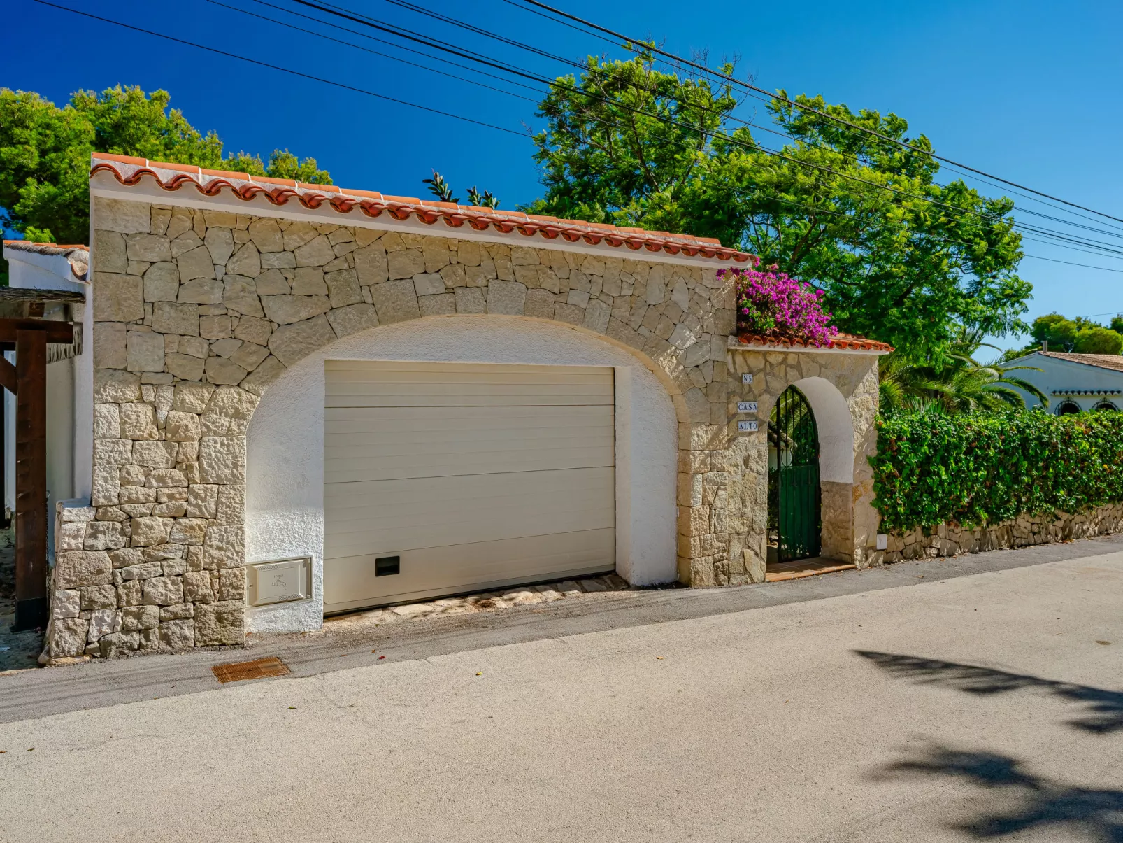 Villa Alto-Outside