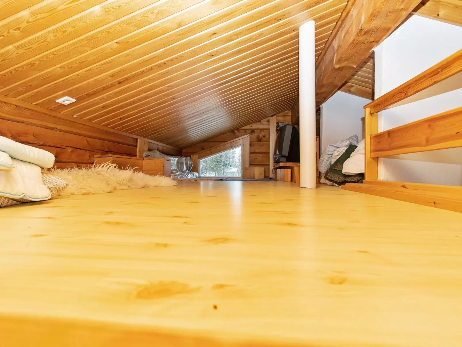 Iso-veke-Inside