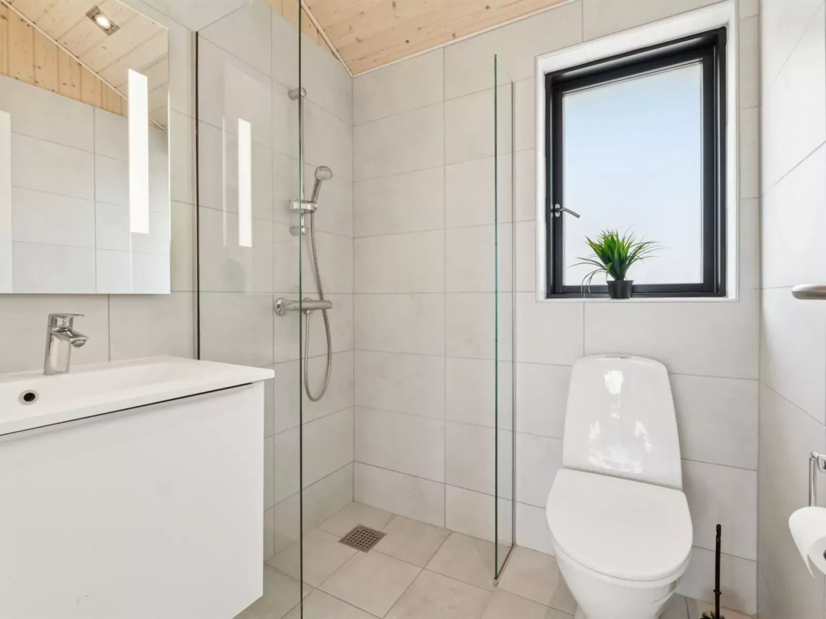 "Viveke" - 10m from the sea-Inside