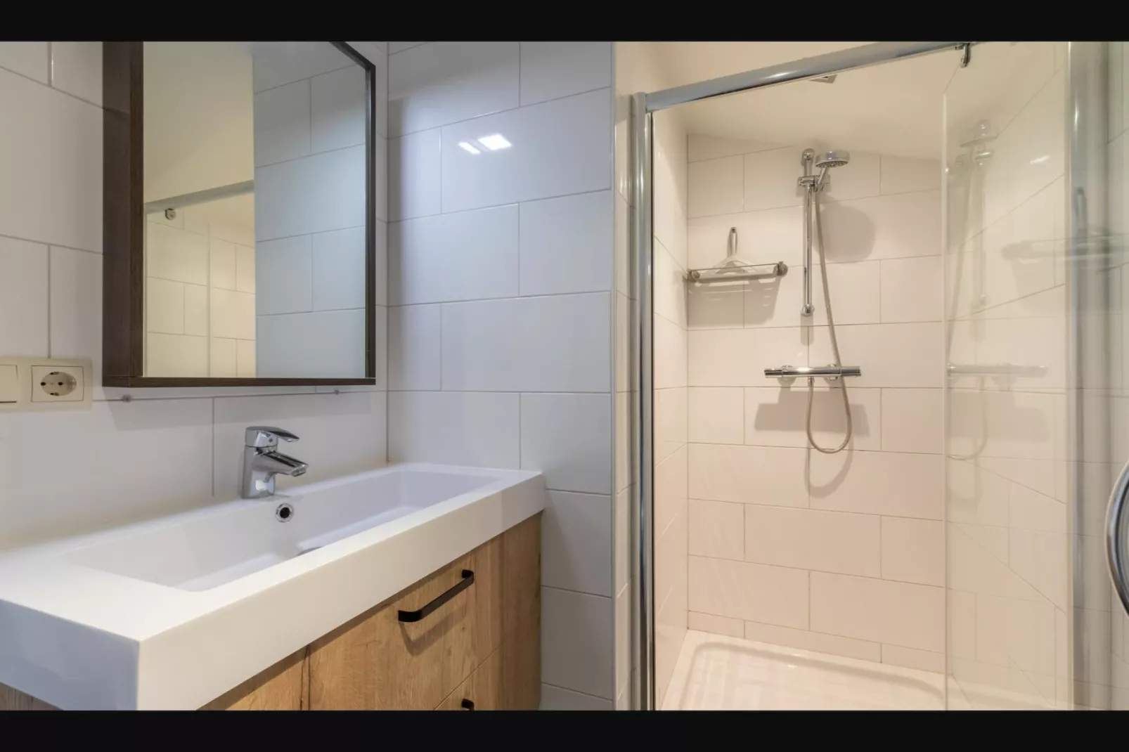Overnachten in Zoutelande  Comfortabel Appartement Langstraat 5A-Salle de bain