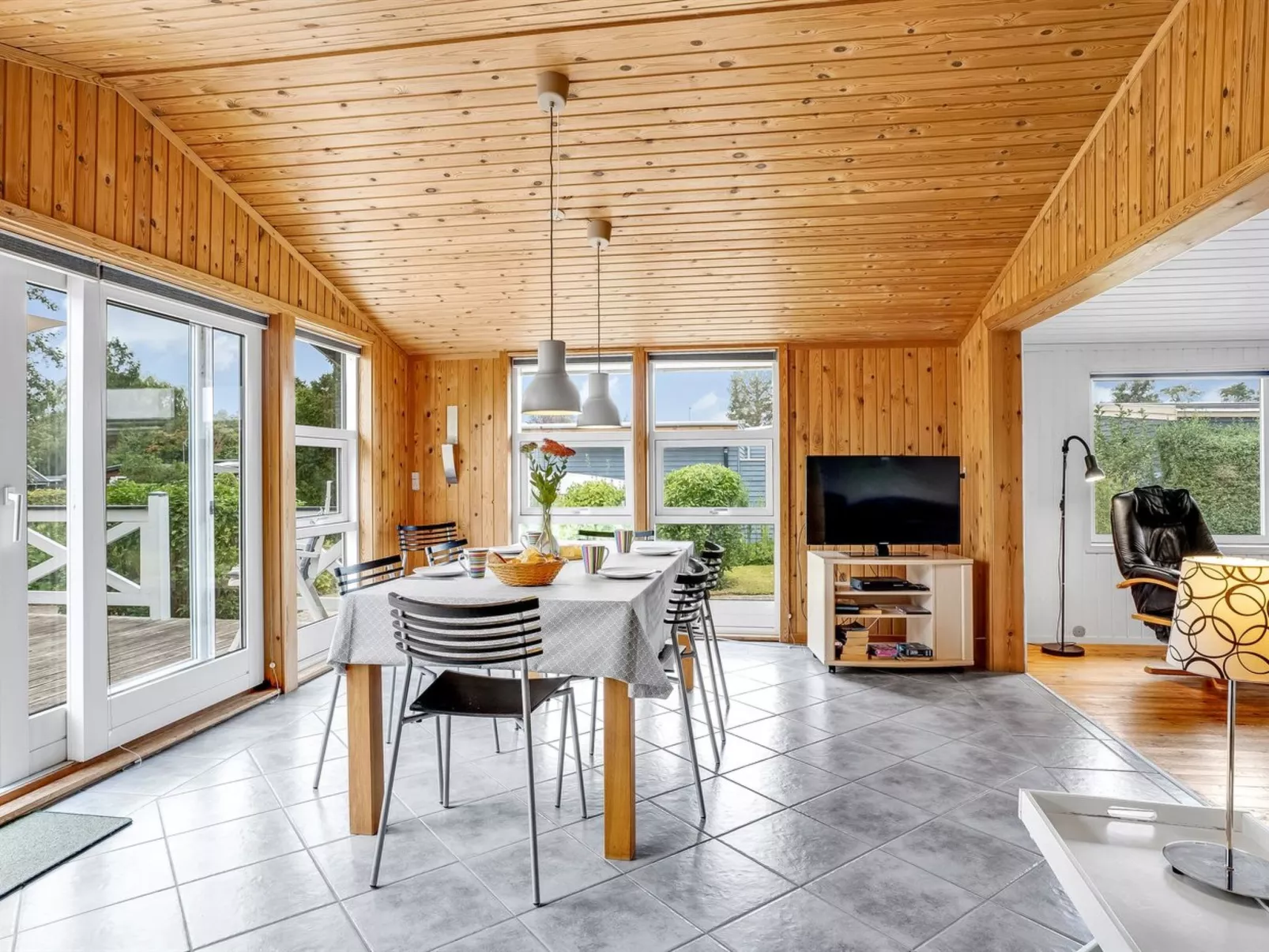 "Hansiane" - 80m from the sea-Inside