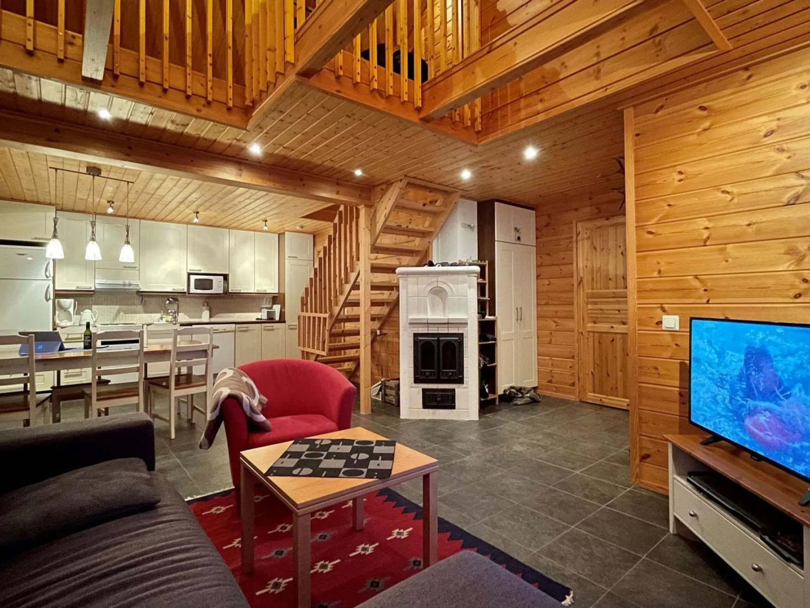 Ylläsriekko / itätupa-Inside