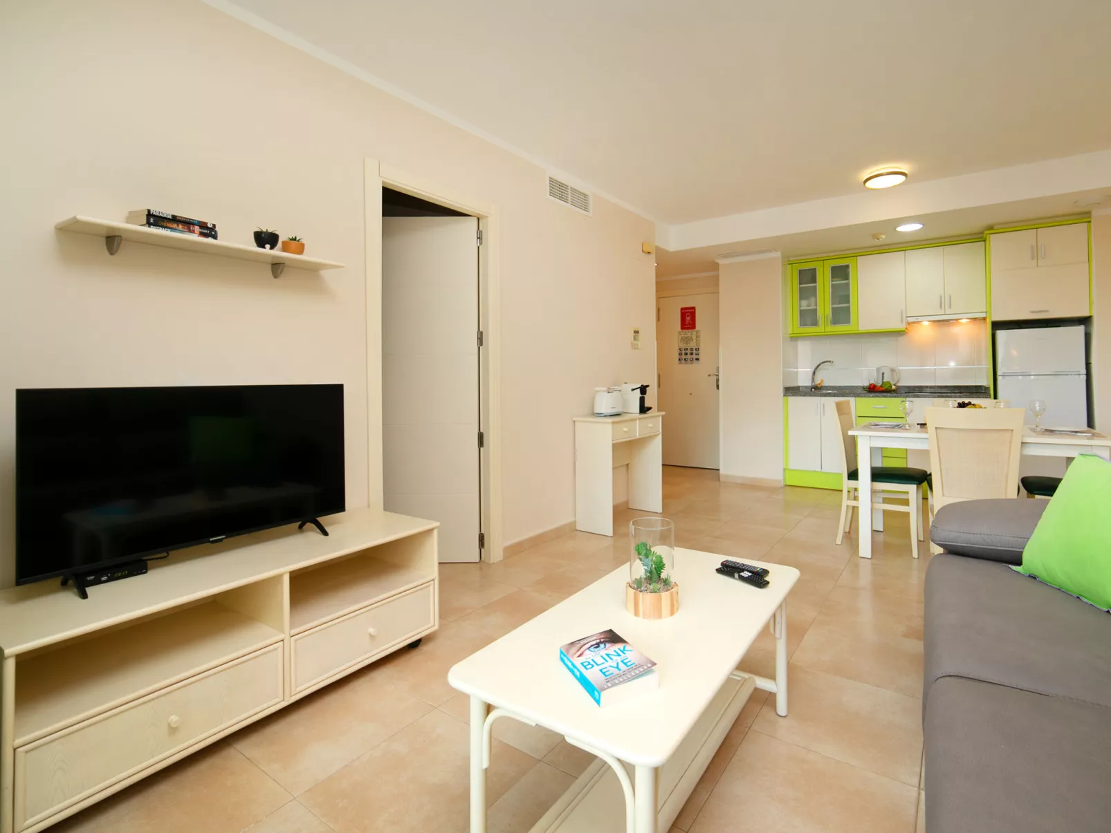 Esmeralda Suites-Inside