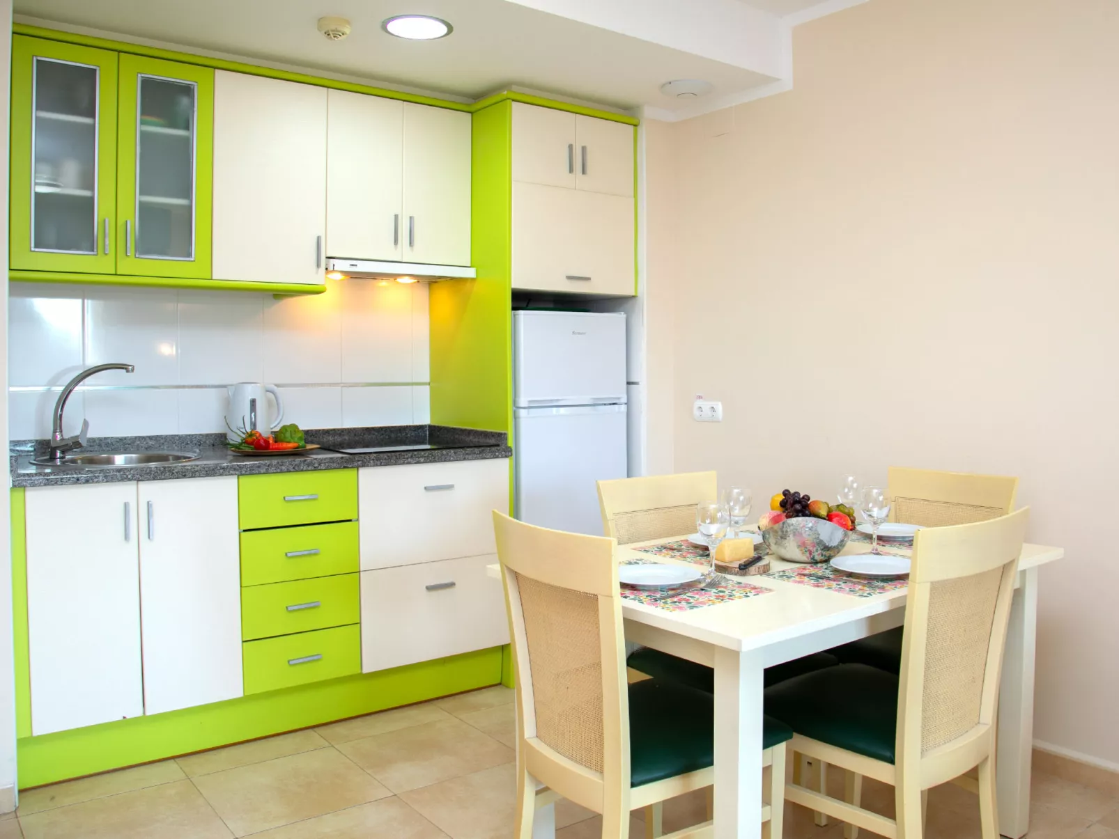 Esmeralda Suites-Inside