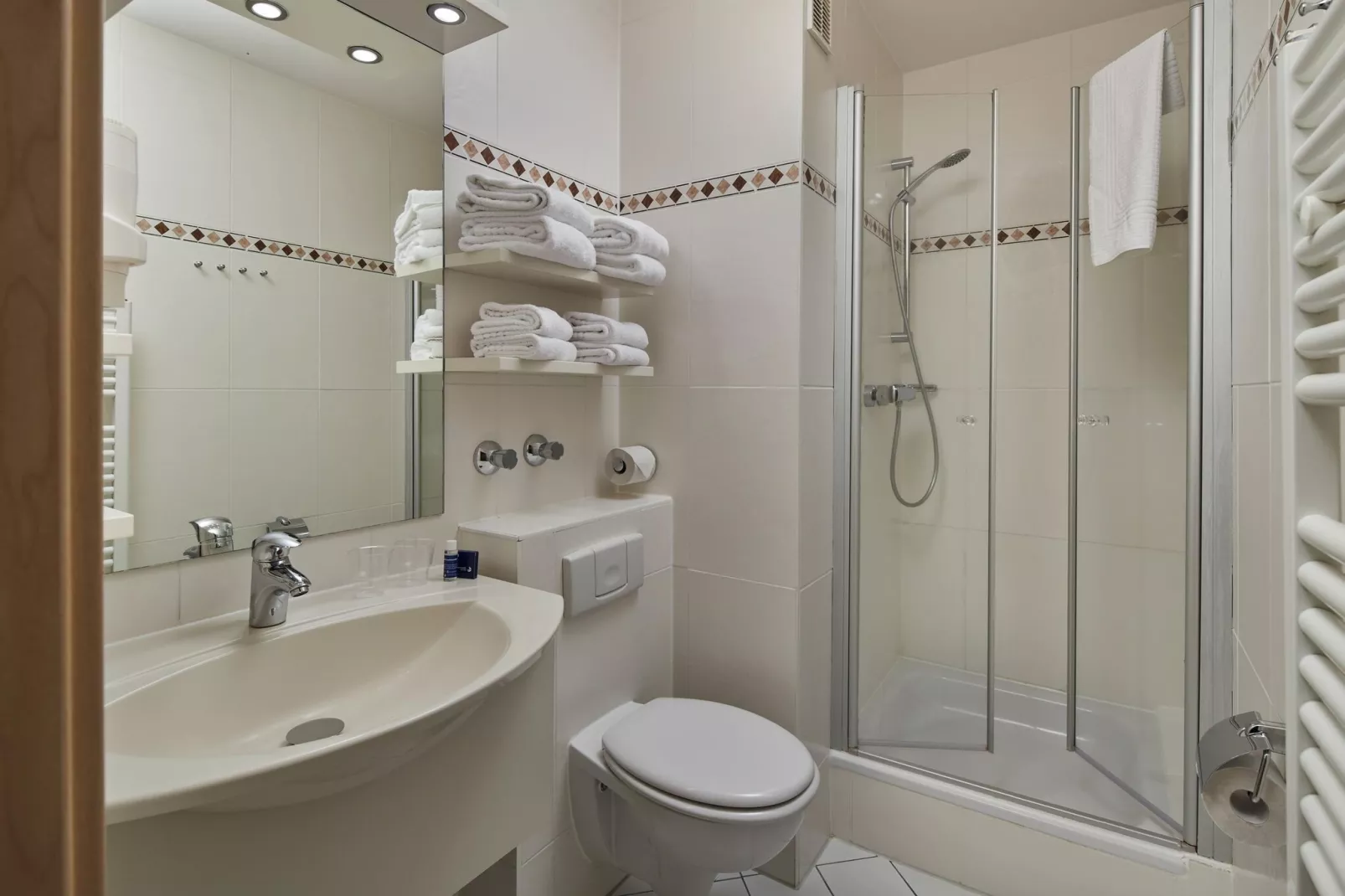 2-Zimmer-Apartment "Luv/Lee - plus"-Bathroom