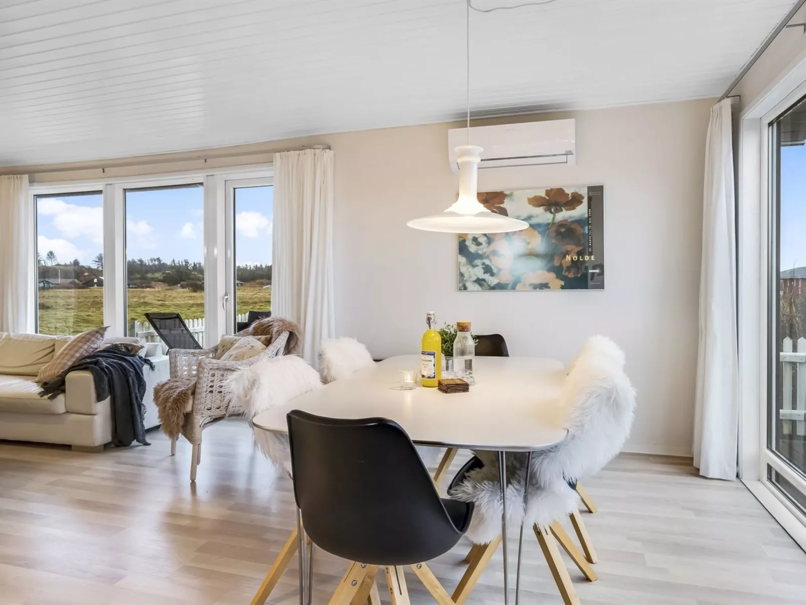 "Nilia" - 250m from the sea-Inside